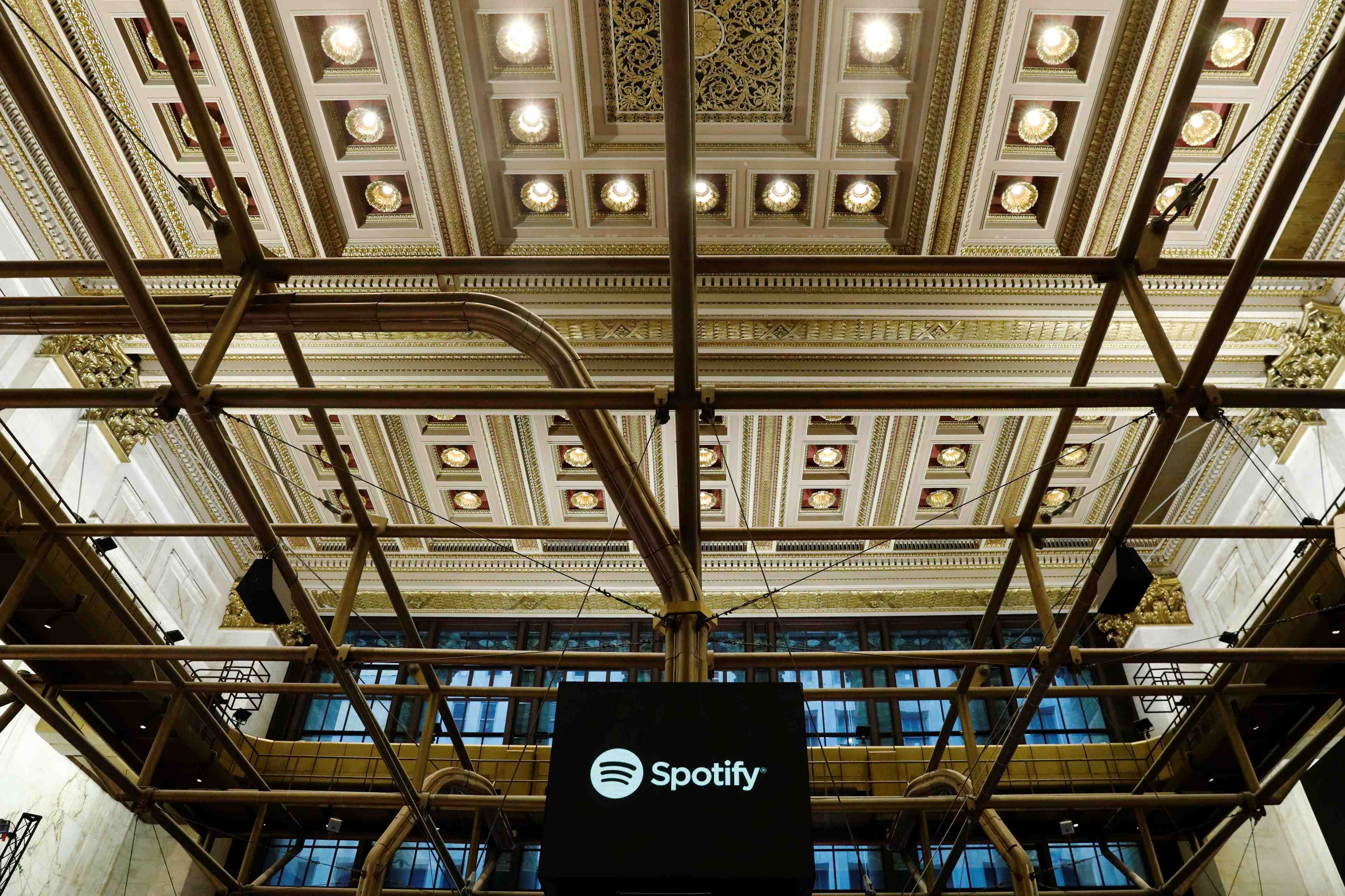 Spotify decoit avec son chiffre d'affaires, le titre chute