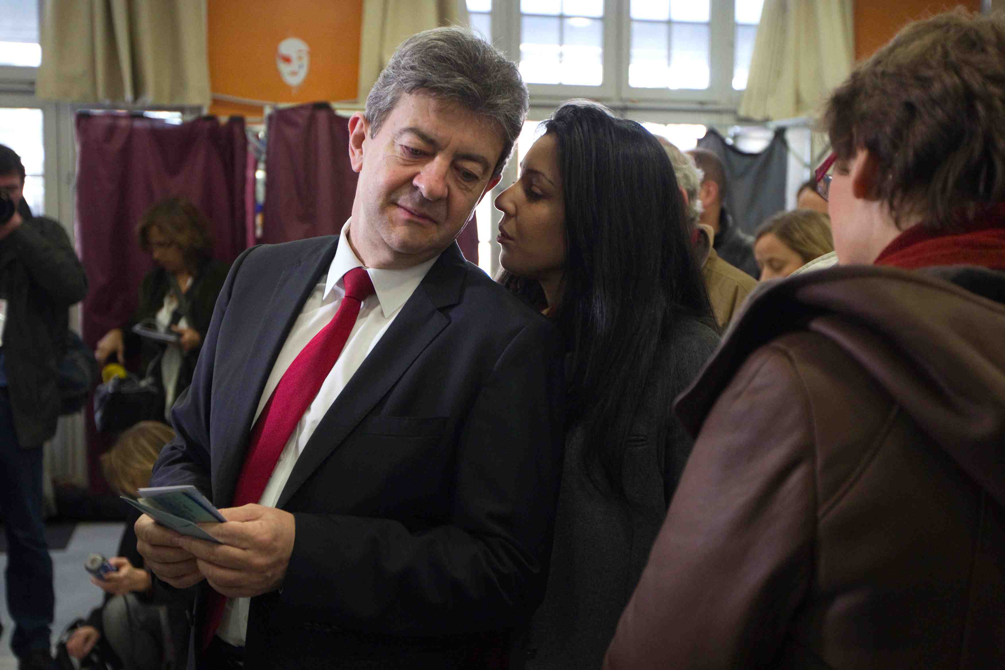 France: chikirou minimise son role dans la campagne de melenchon