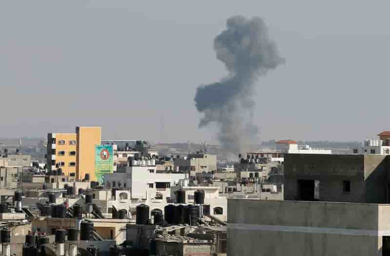 Israël frappe Gaza en réponse à des tirs brisant la trêve