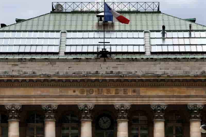 Les bourses europeennes stables a mi-seance