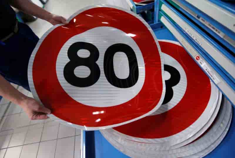 Philippe accepte d'etre impopulaire a cause des 80 km/h
