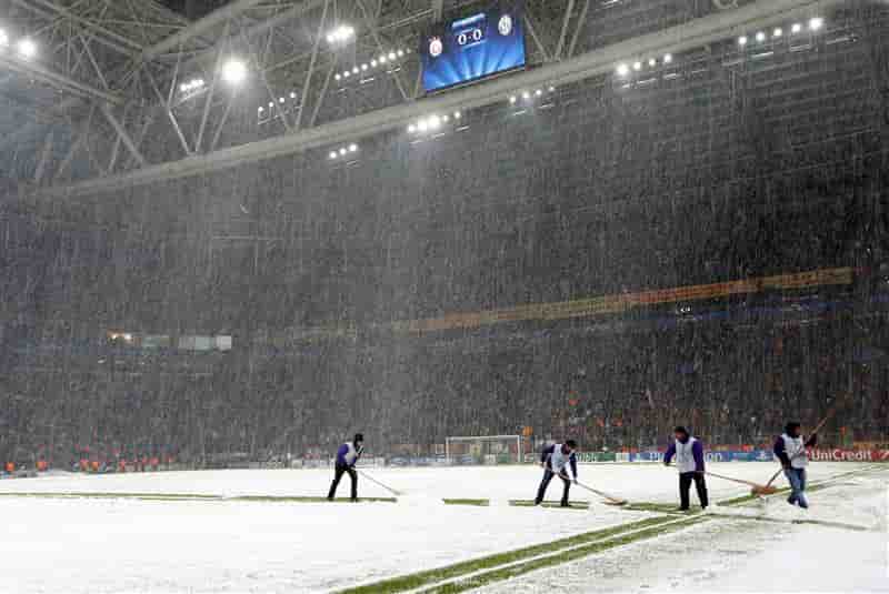 Ligue des champions: neige à Istanbul, Galatasaray-Juve suspendu