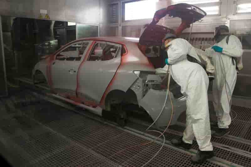3e mois de baisse consecutif de la production industrielle