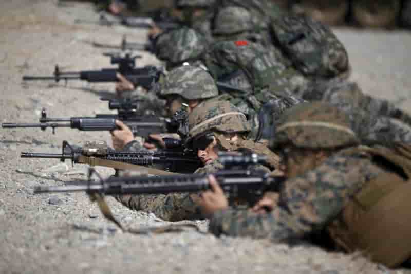 Debut des manoeuvres militaires entre les usa et la coree du sud