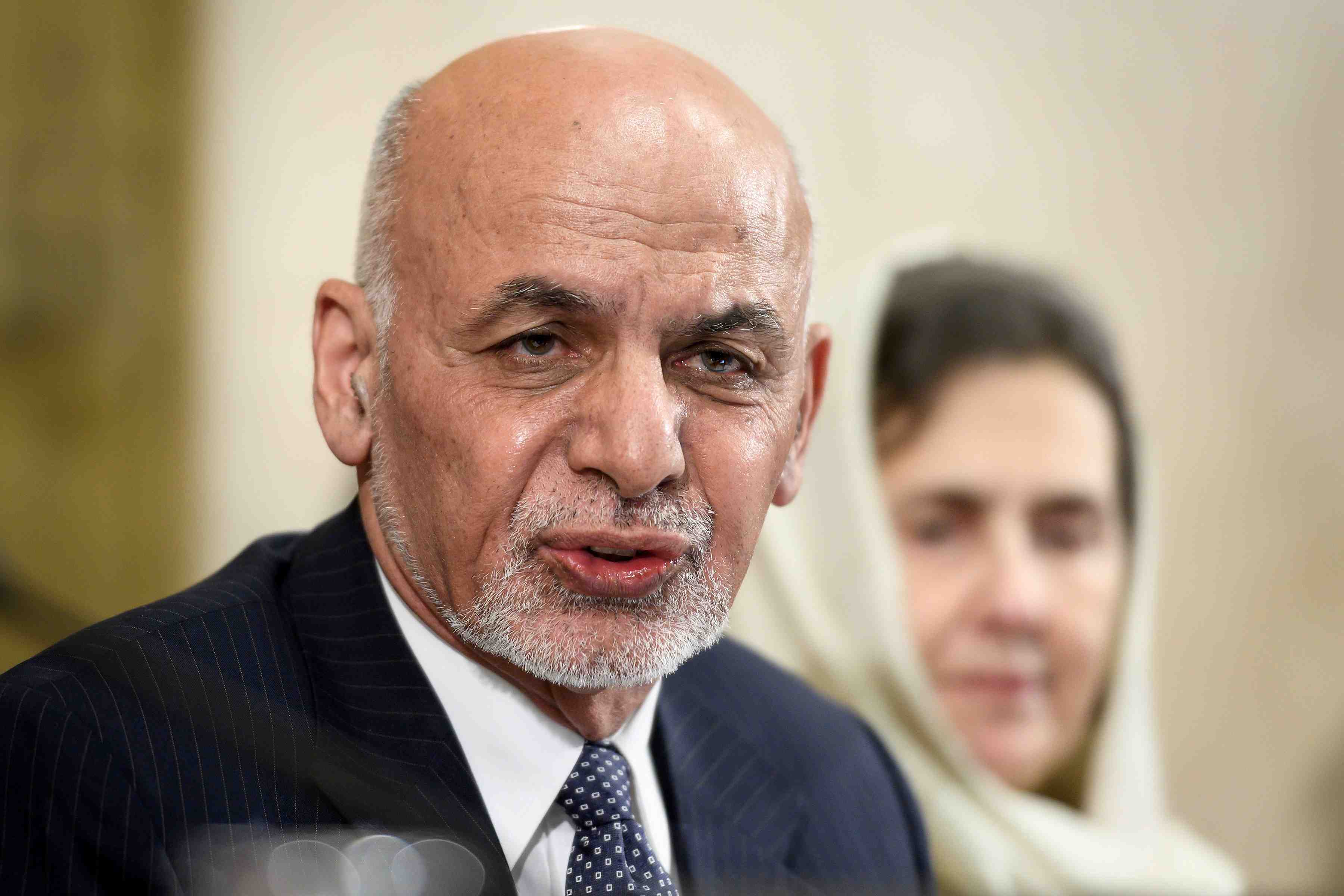 Une "loya jirga" pour la paix convoquee le mois prochain a kaboul
