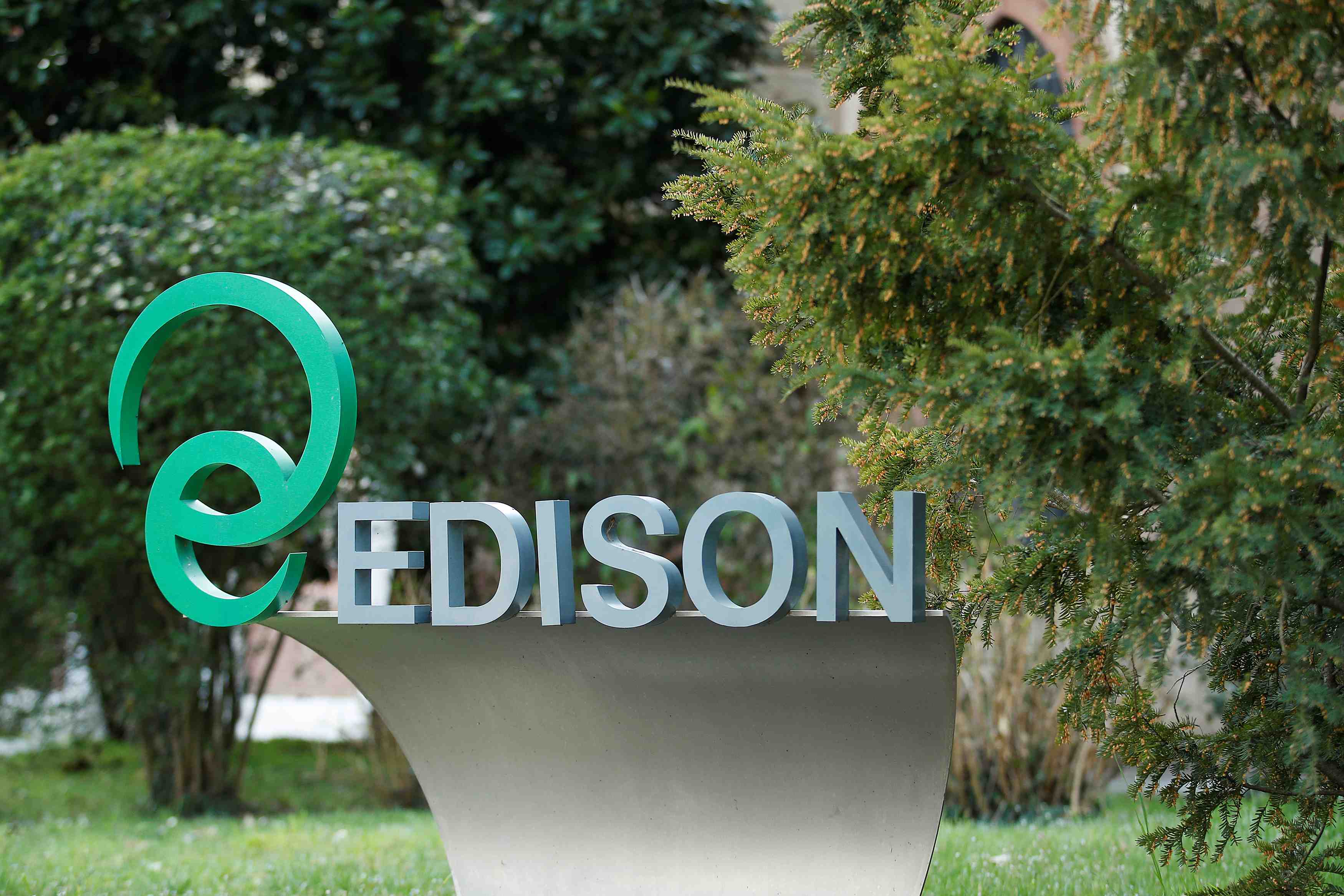 Energean favori pour la reprise du pole petrole-gaz d'edison (edf)