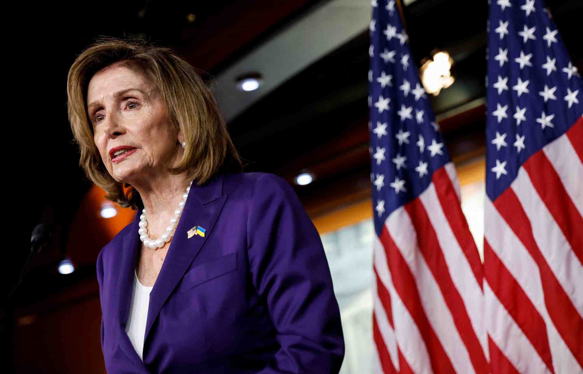 Nancy pelosi entame a singapour une tournee asiatique tres suivie