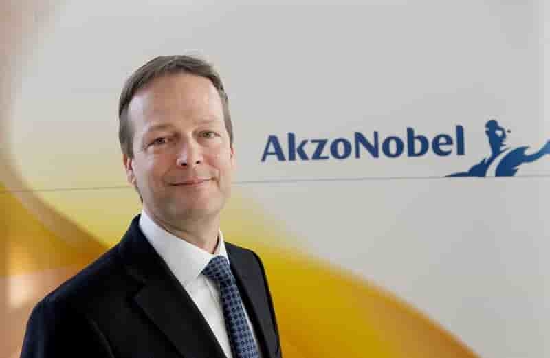 Akzo nobel annonce le depart du dg buchner pour raisons de sante