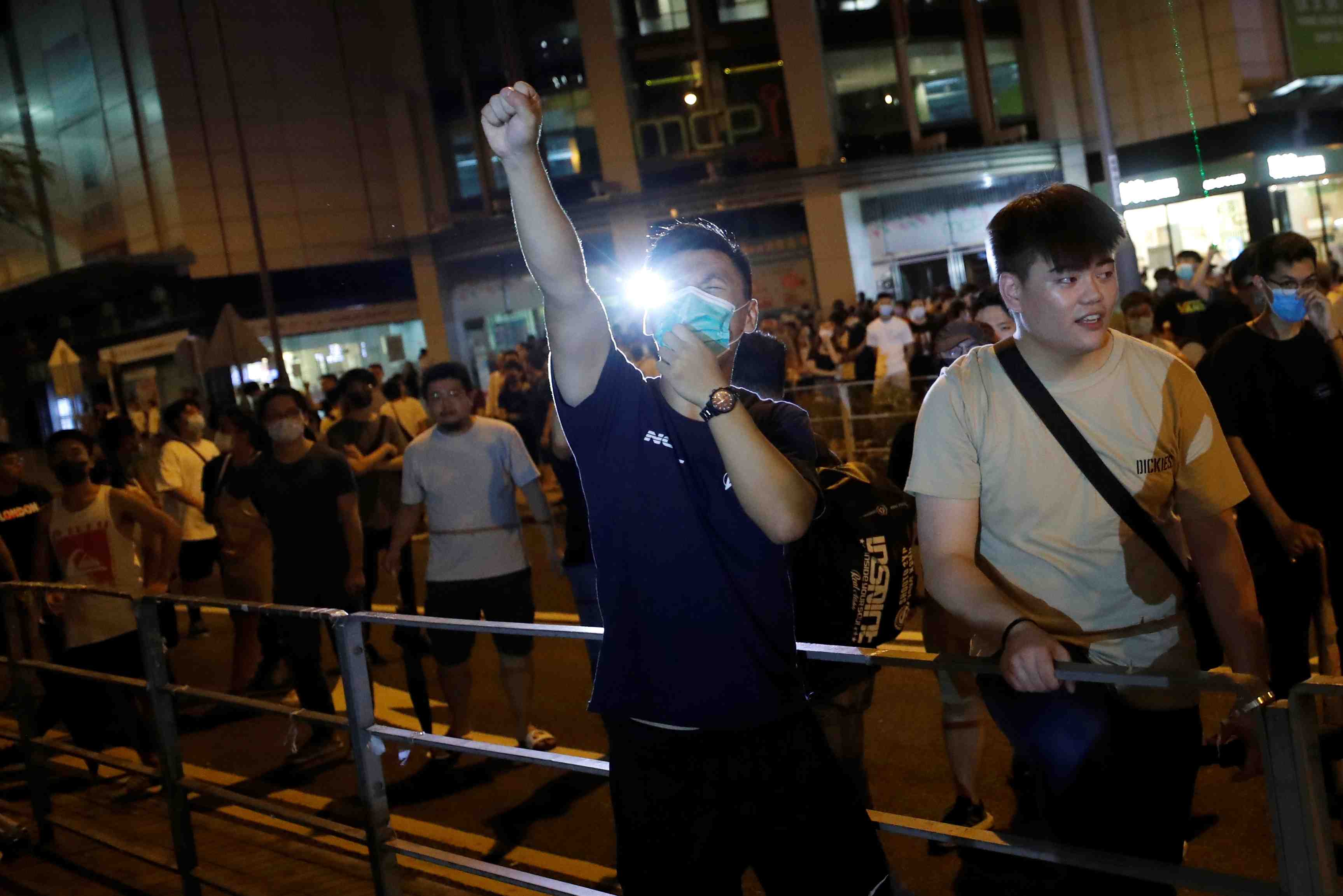Hong kong: la violence n'a plus raison d'etre, dit la presse a pekin