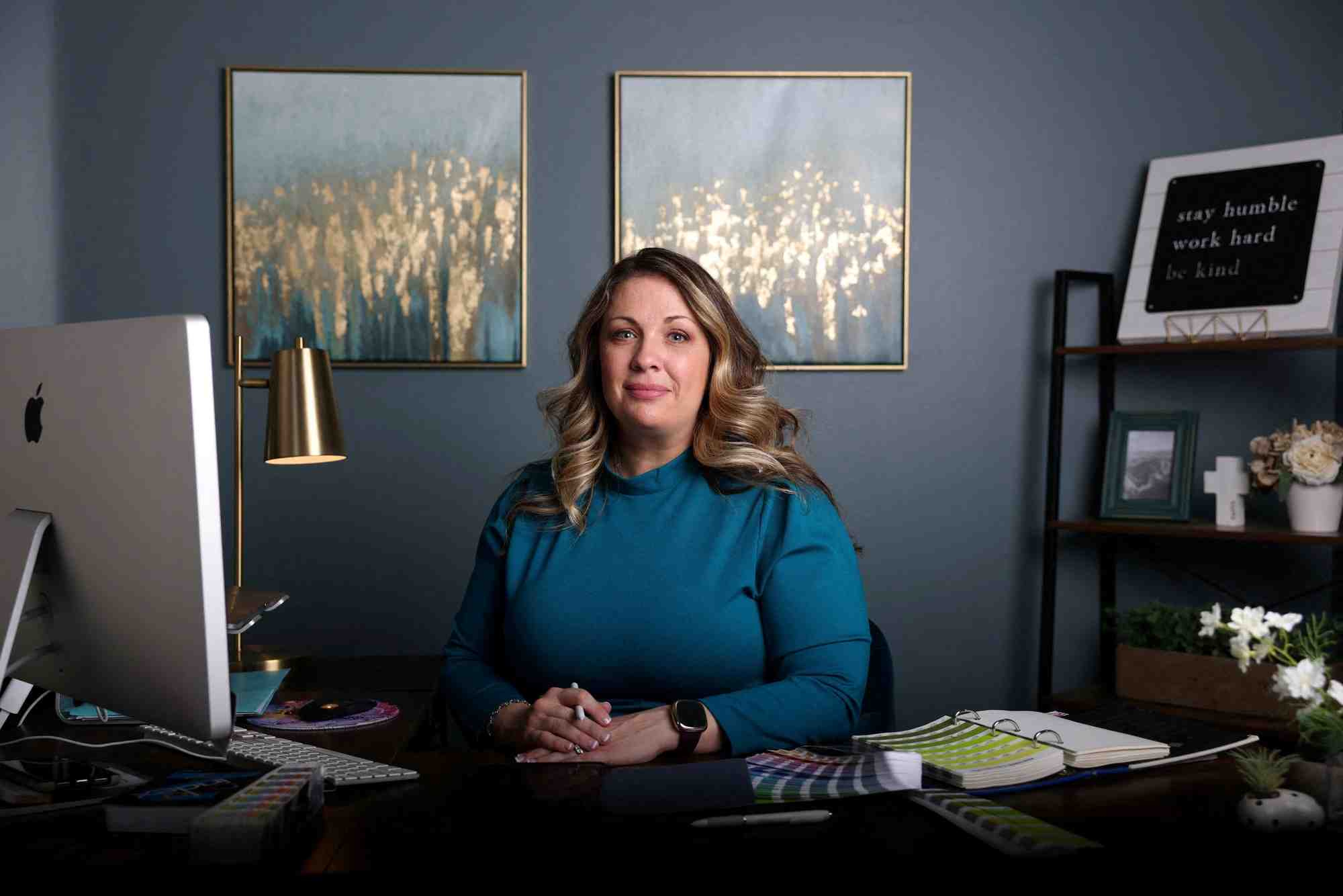 La designer web lorie smith a littleton, colorado, aux etats-unis