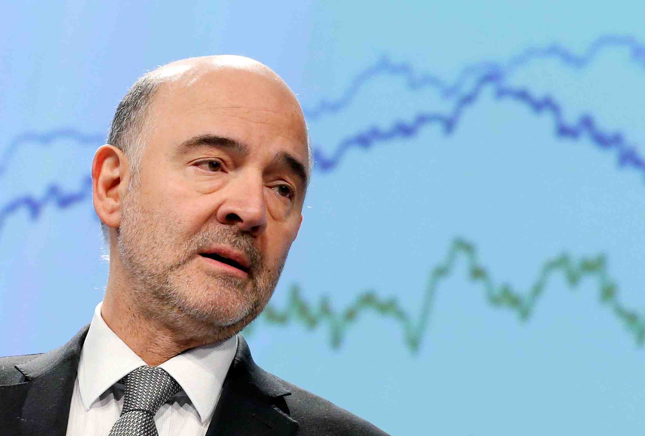 La france sort des "desequilibres excessifs", selon moscovici