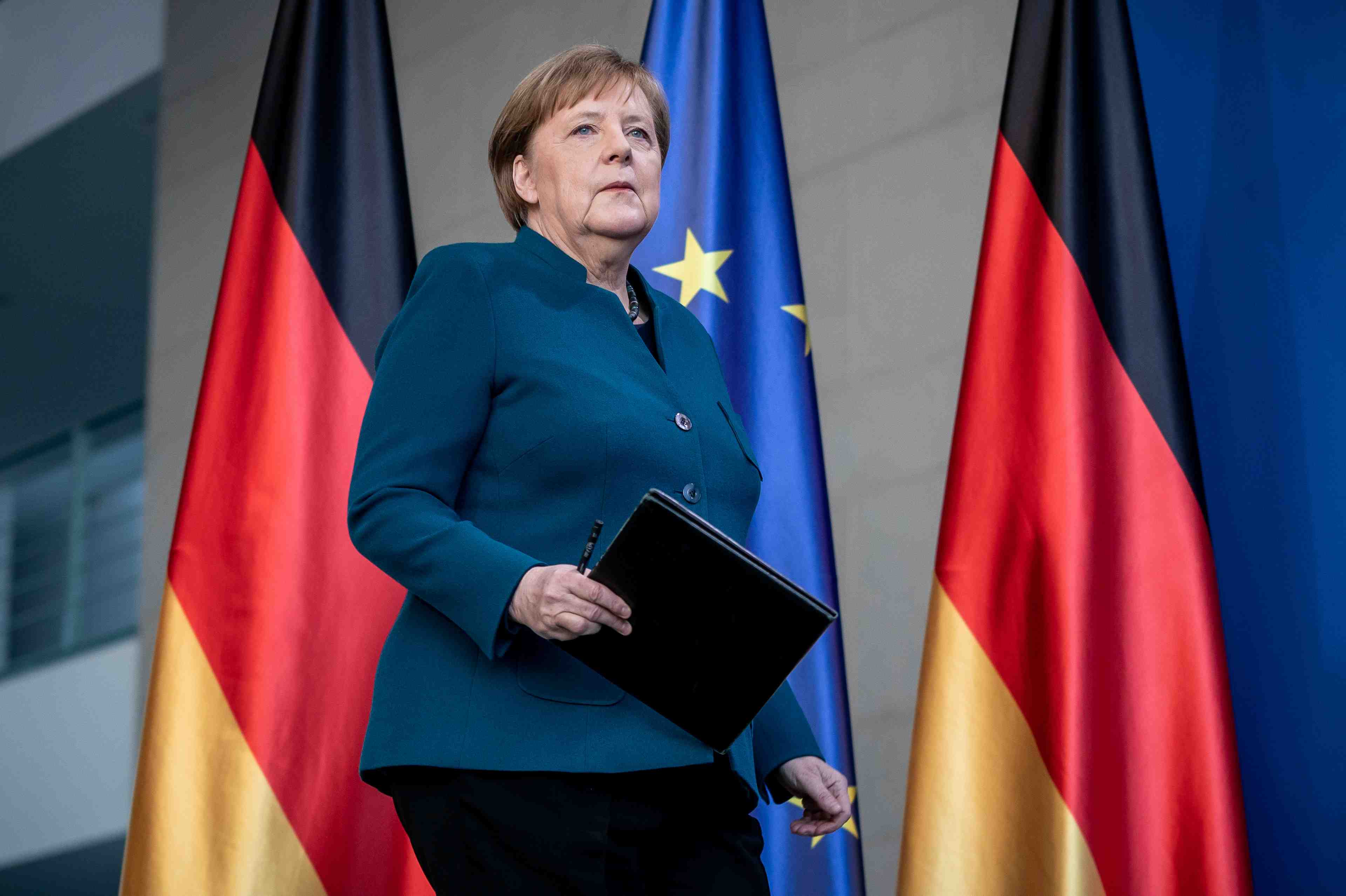 Merkel laisse entendre que le confinement sera prolonge