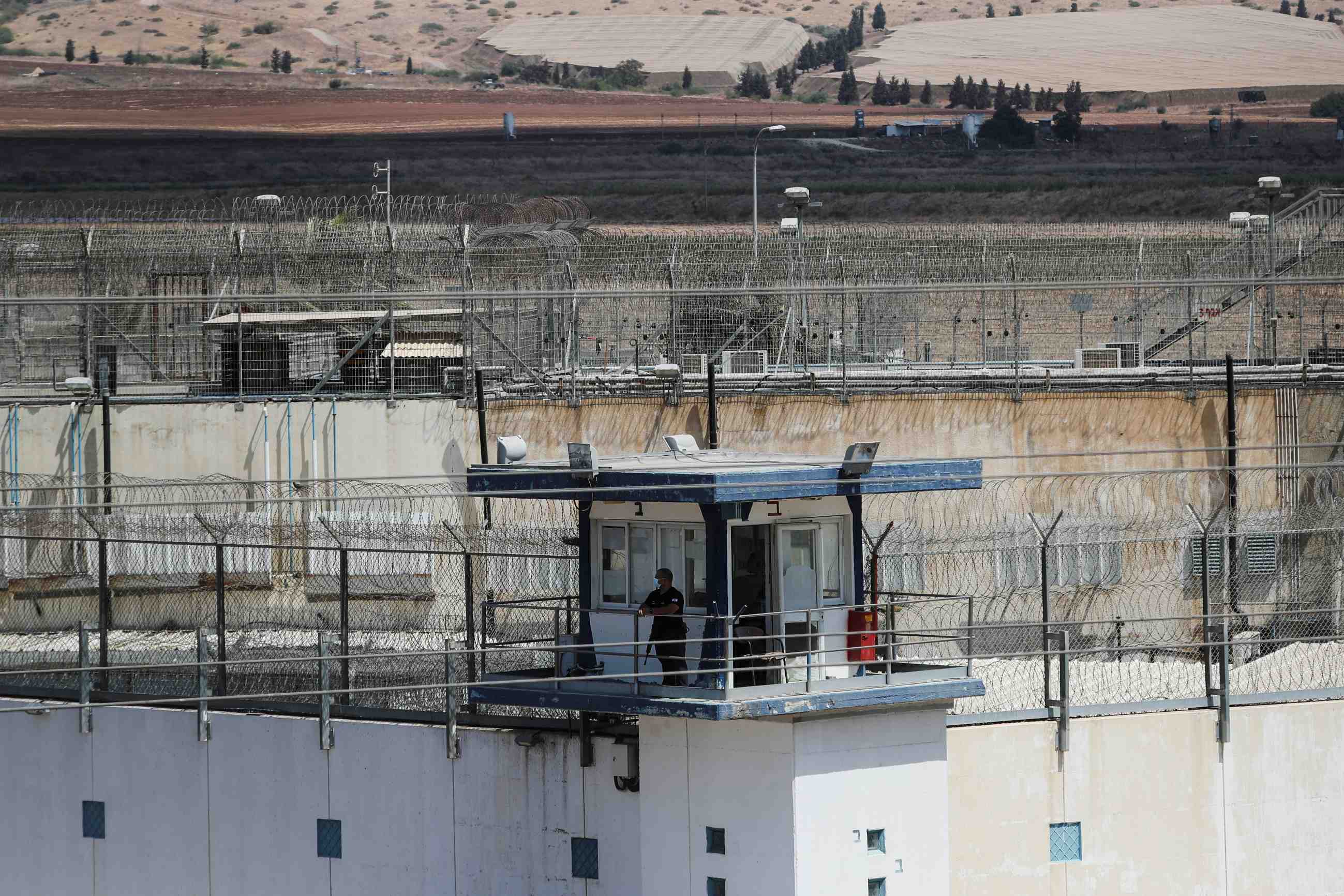 Israel: evasion de six palestiniens d'une prison de haute securite