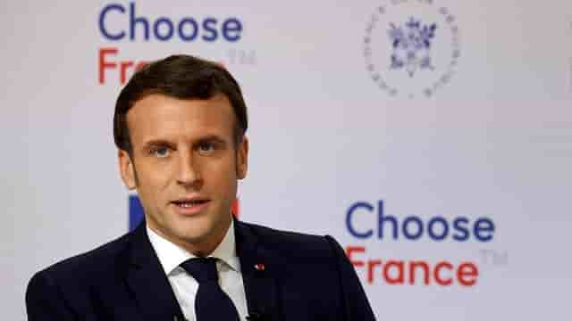 Emmanuel Macron choose france