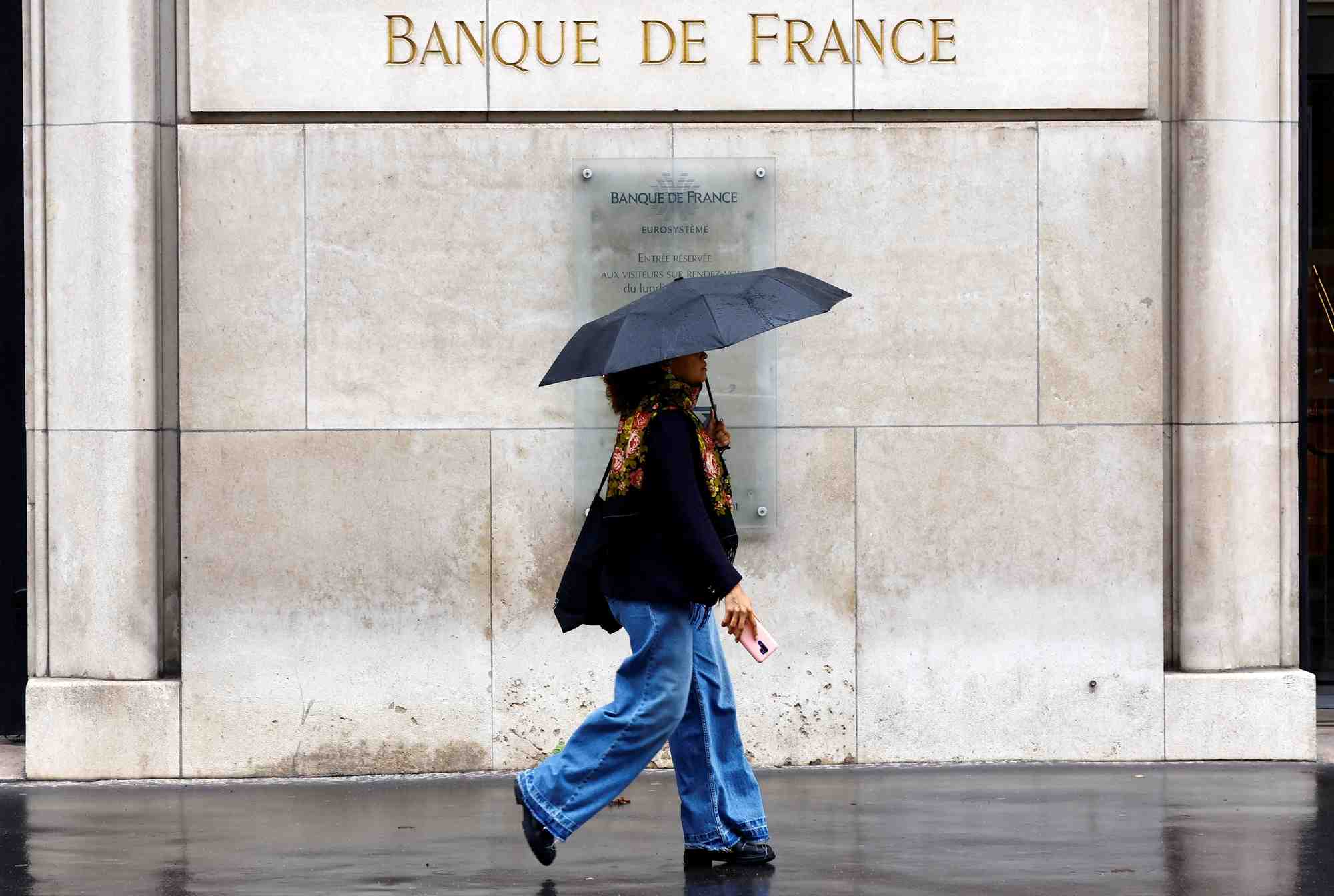 Sur l'ensemble de 2024, la médiation du crédit a été saisie de 1 288 dossiers éligibles (45 %), contre 1 398 l'année précédente. (Photo d'illustration)