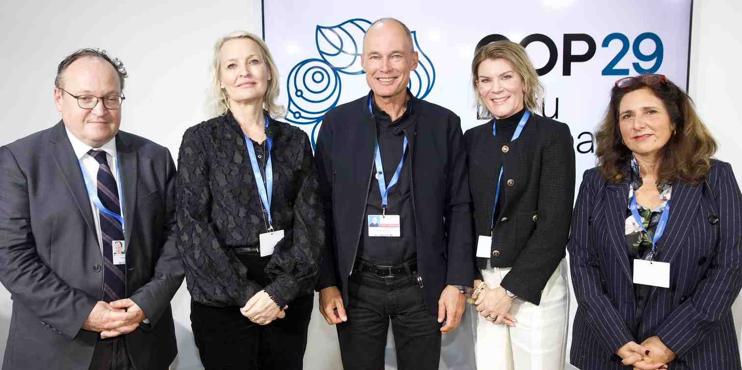 Bertrand Piccard, Ambroise Fayolle, vice-président de la BEI, Elina Roina, vice-présidente de la DG Opérations de la BEI, et Ditte Juul-Jorgensen, de la DG Énergie de la Commission européenne.