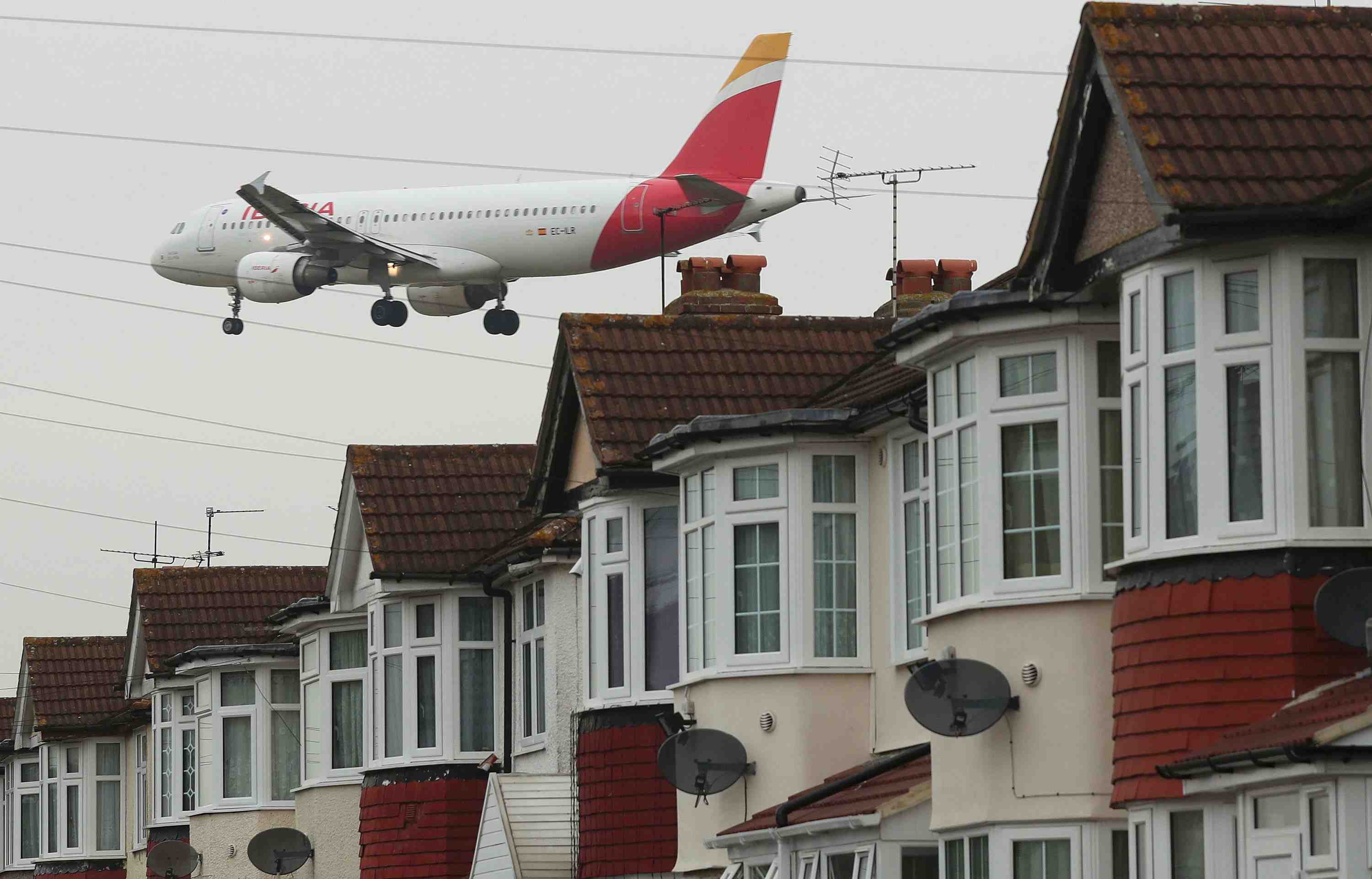 May souhaite la construction d'une 3e piste a heathrow