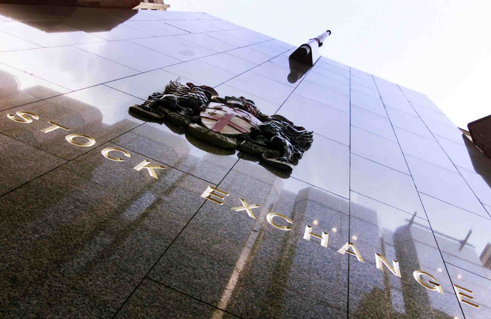 Les actions europeennes baissent en debut de seance