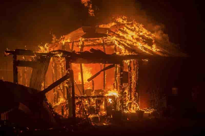 Le nord de la californie en proie aux incendies