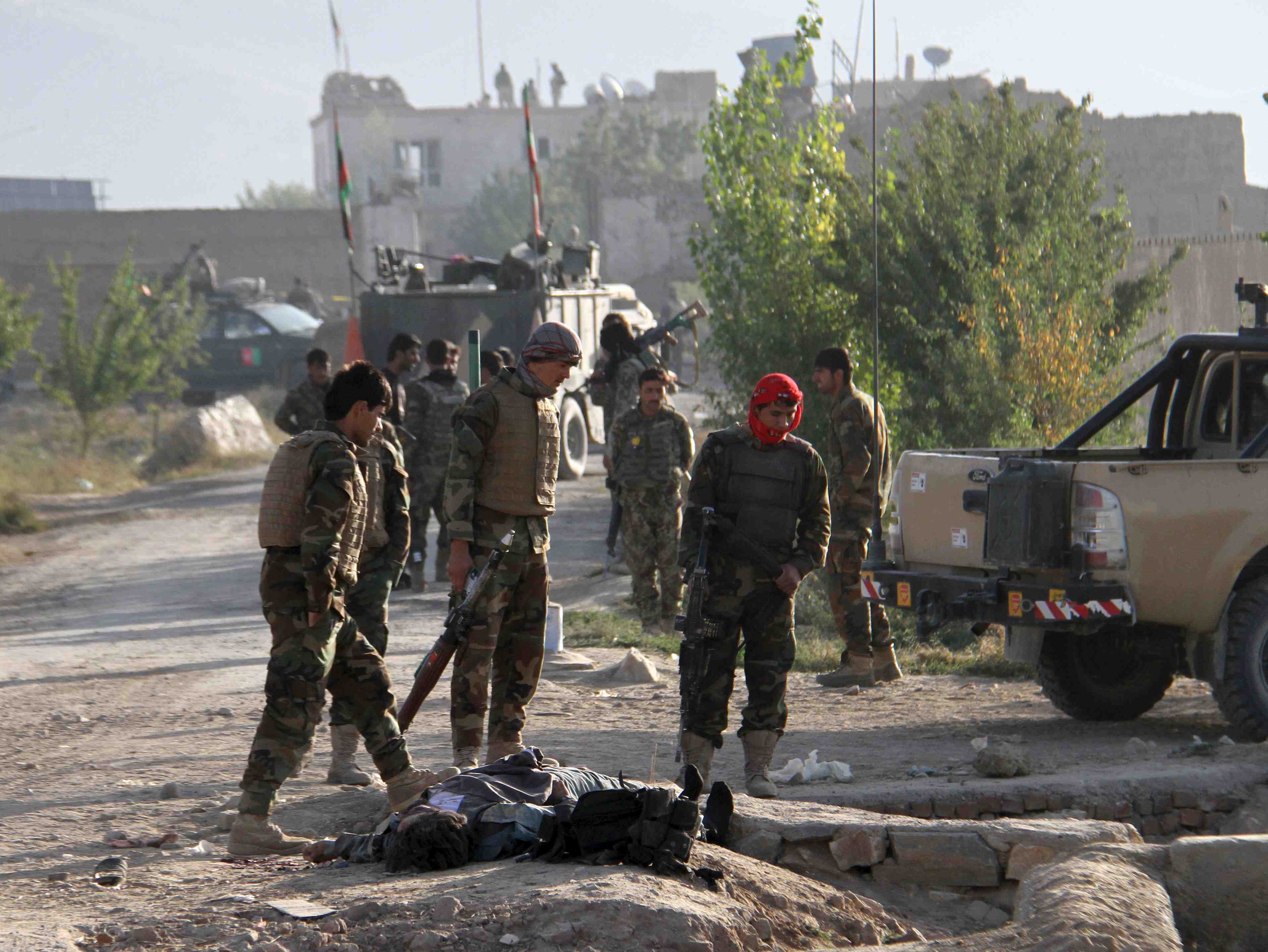 Les taliban attaquent une prison du centre de l'afghanistan