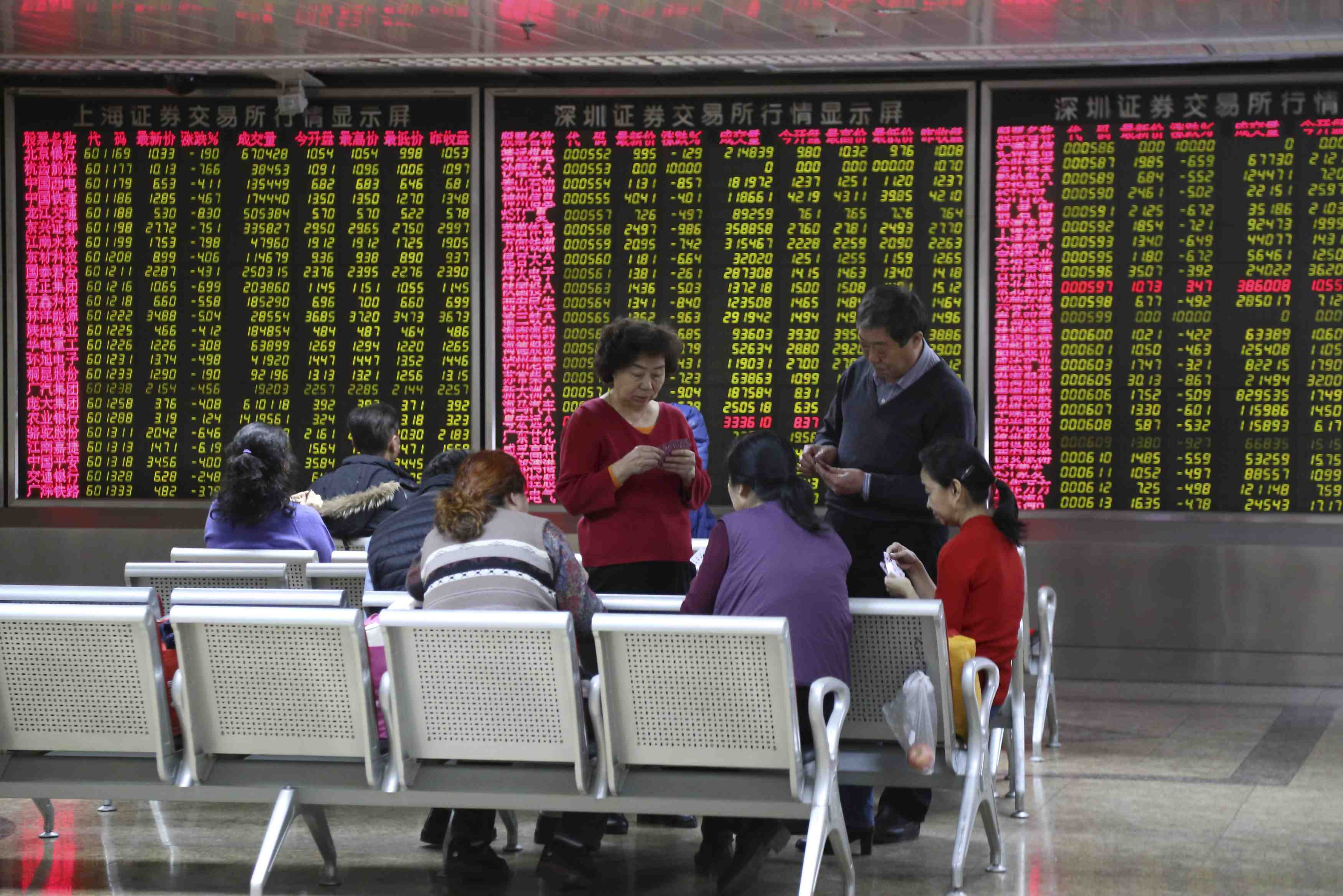 Les marches boursiers chinois ont chute de 7%