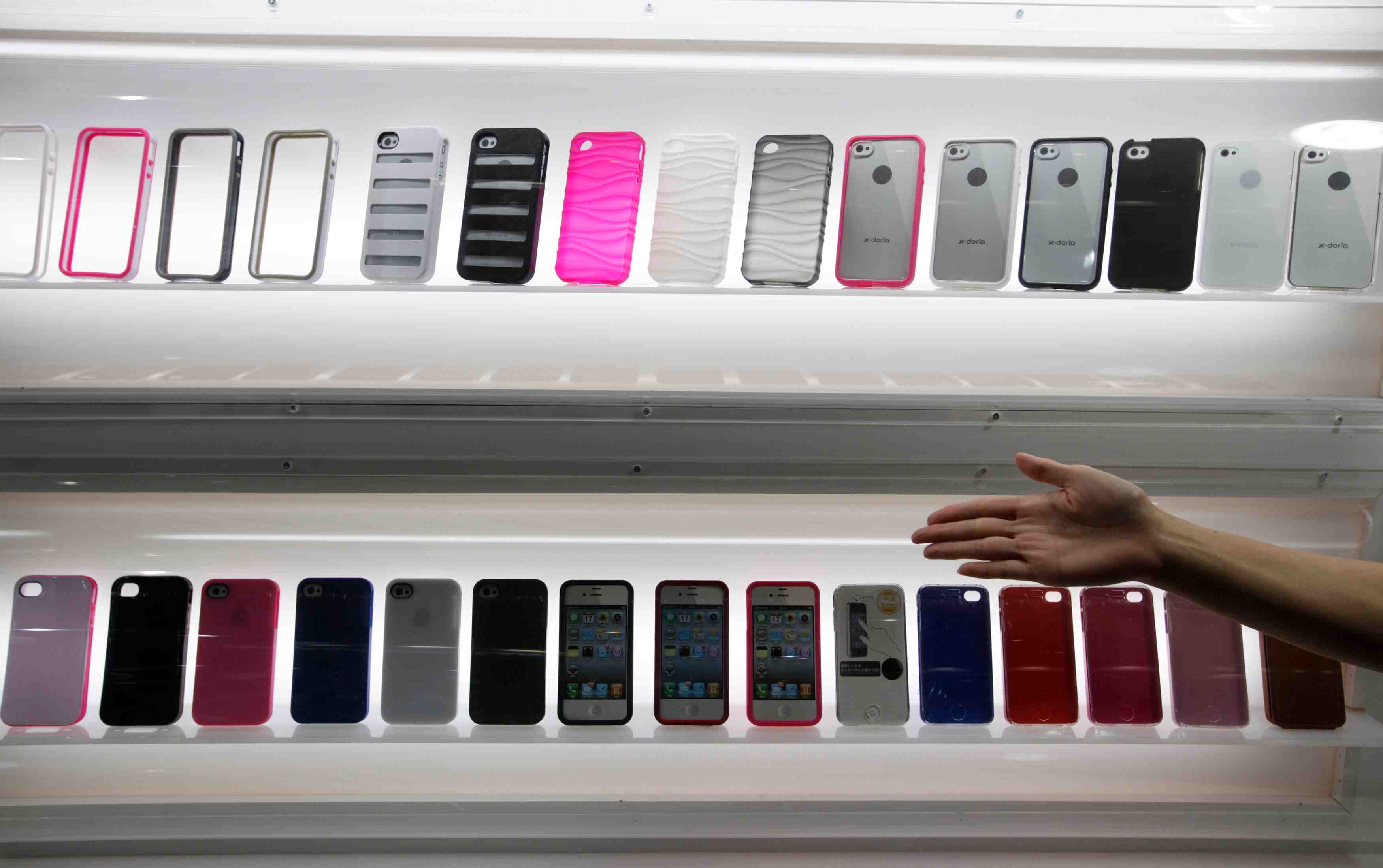 Chine: les livraisons de smartphones a un creux de 6 ans en fevrier