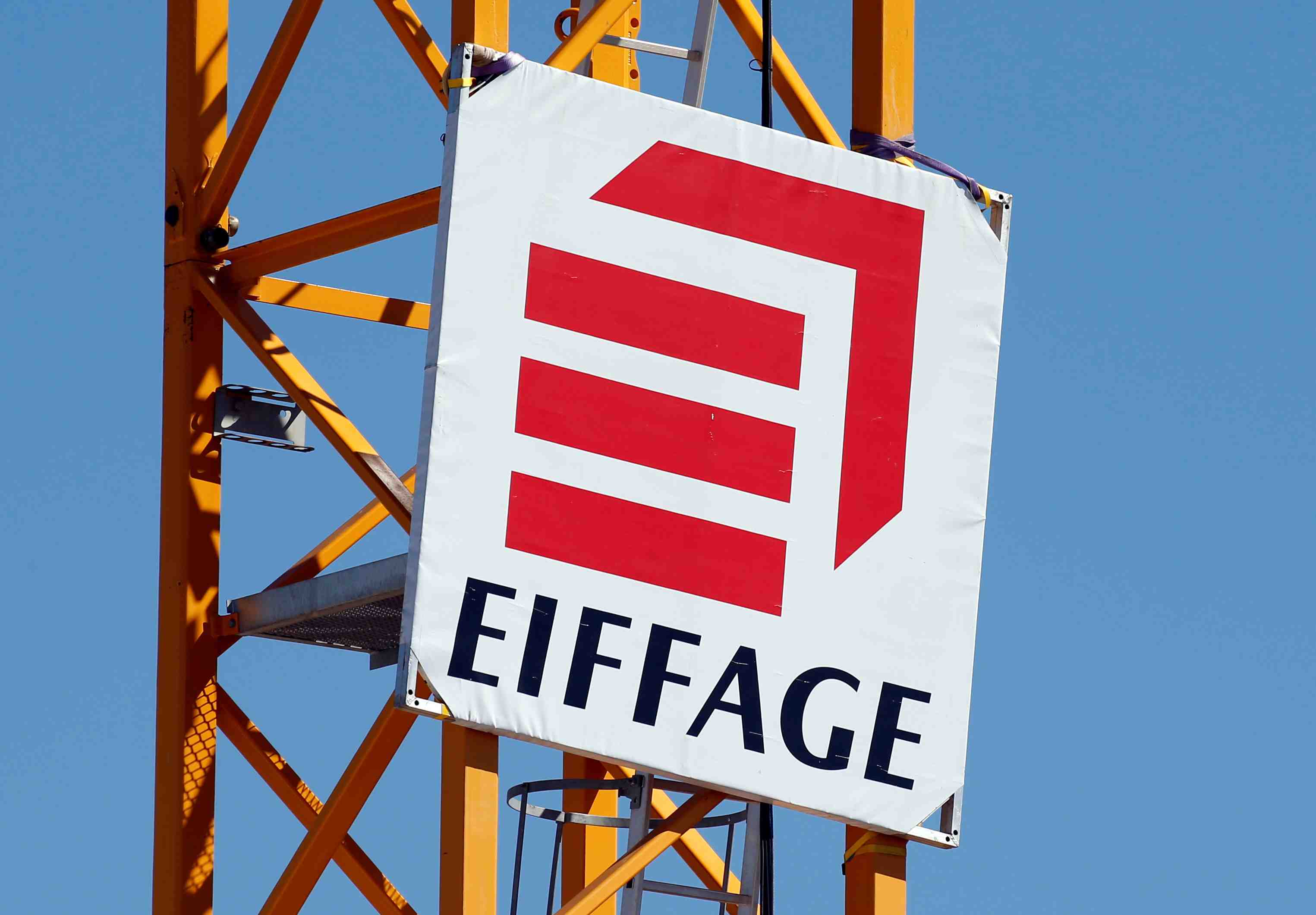Eiffage se renforce dans le capital d'aprr