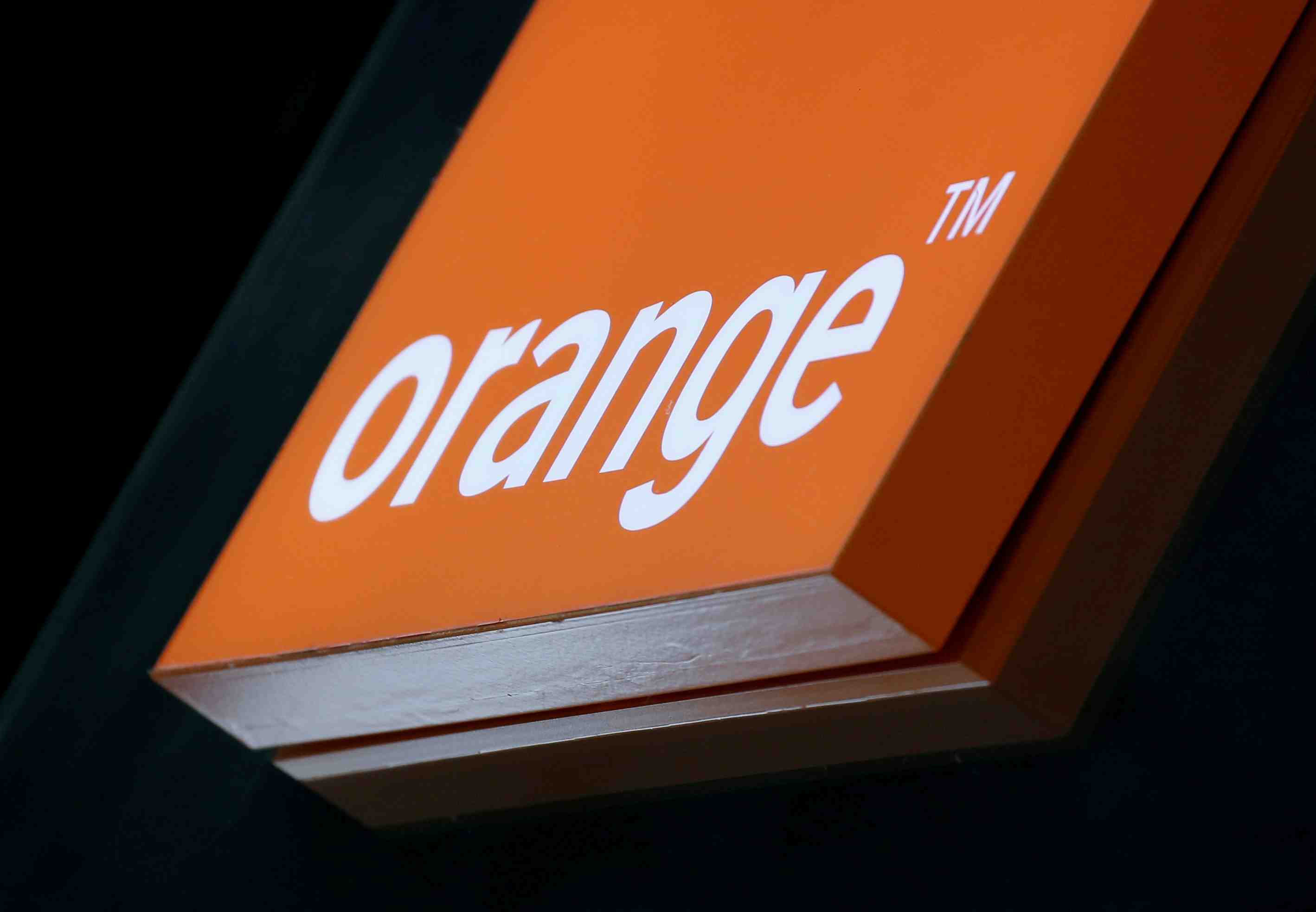 L'arcep juge orange trop puissant sur le marche entreprises