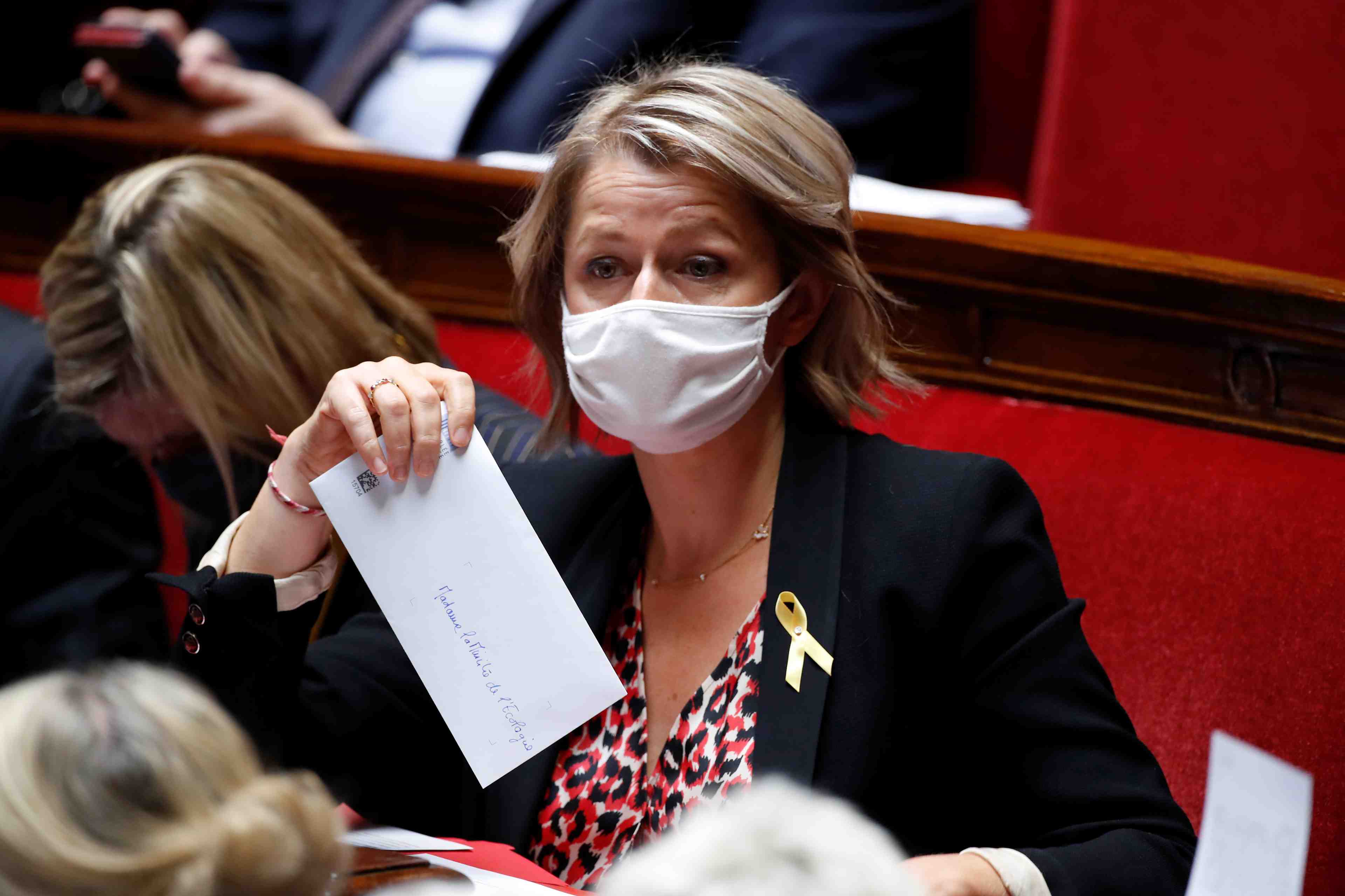 France: pas de baisse des aides a l'achat de vehicules moins polluants en janvier, annonce pompili