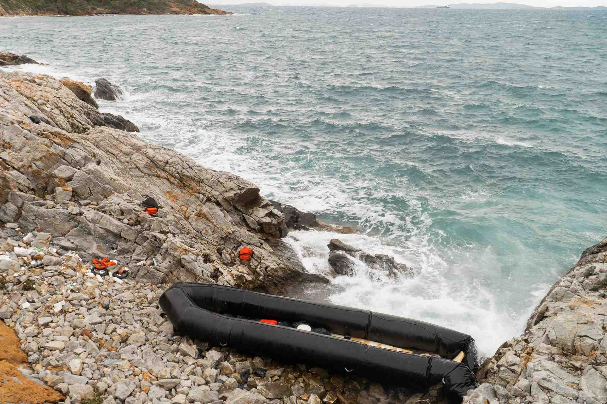Naufrage de migrants sur l'ile de lesbos