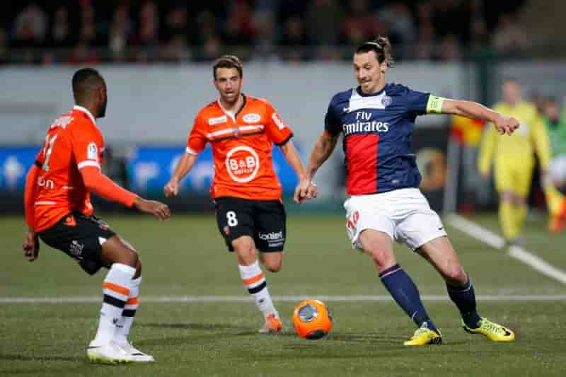 Ligue 1: le PSG signe à Lorient une huitième victoire de suite