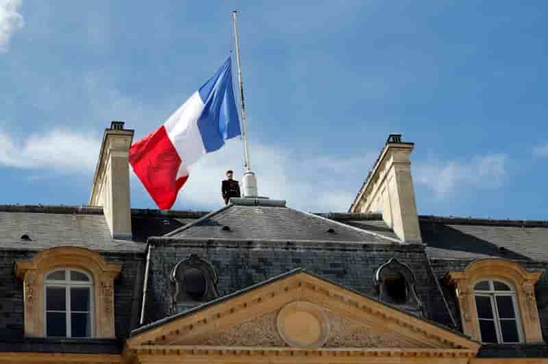L'attentat de nice relance le debat sur les responsabilites
