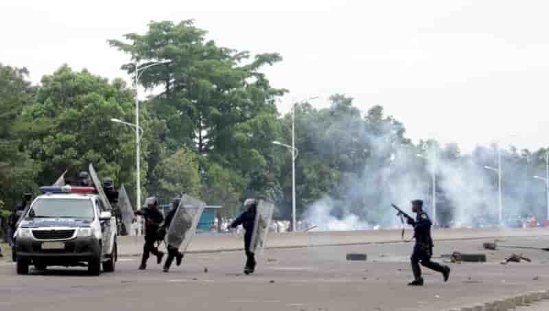 Au moins 48 civils tues par la police en rdc
