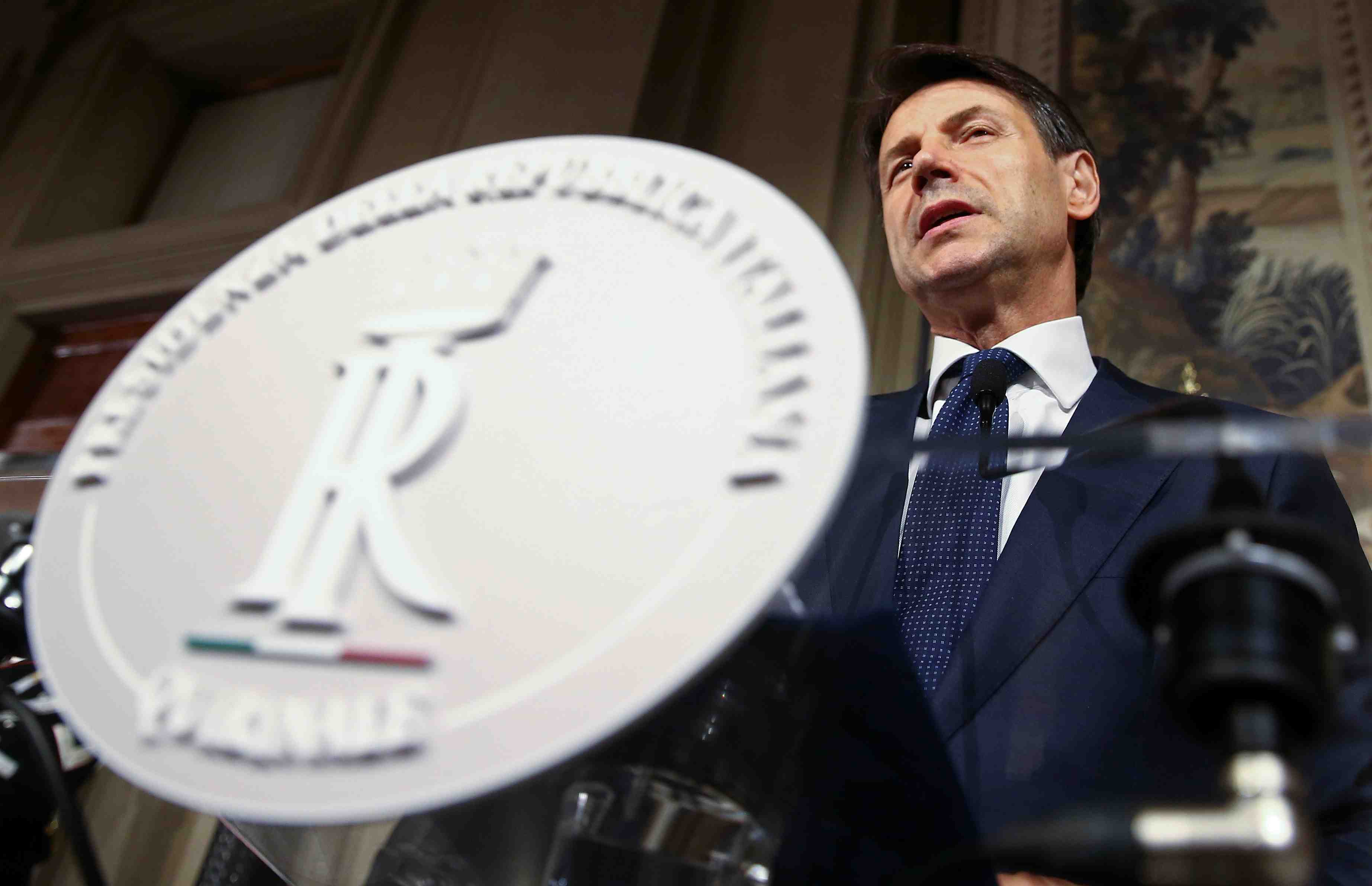 Le gouvernement italien entrera en fonction vendredi a 14h00