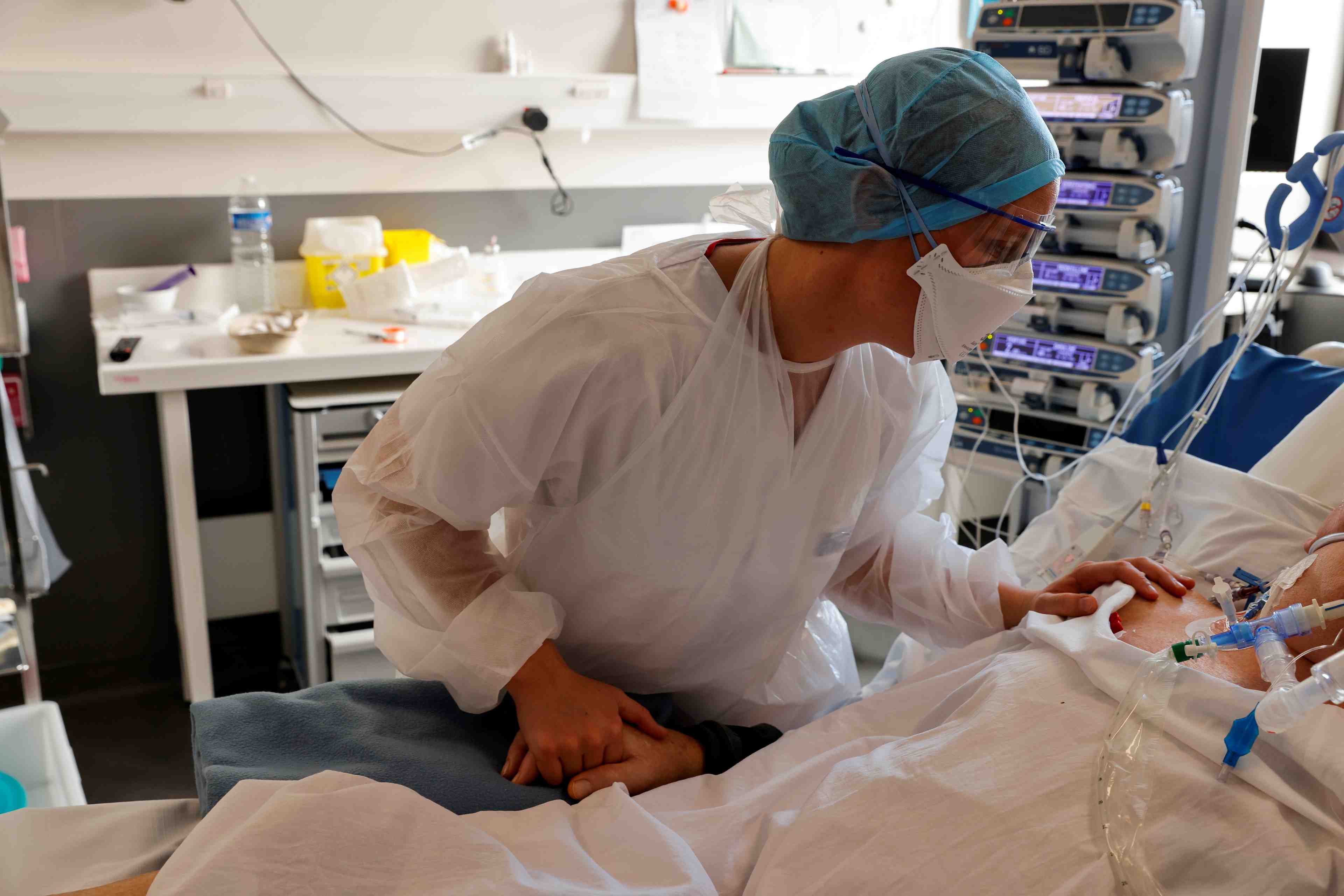 Coronavirus: le seuil des 60.000 cas en 24 heures franchi pour la premiere fois en france