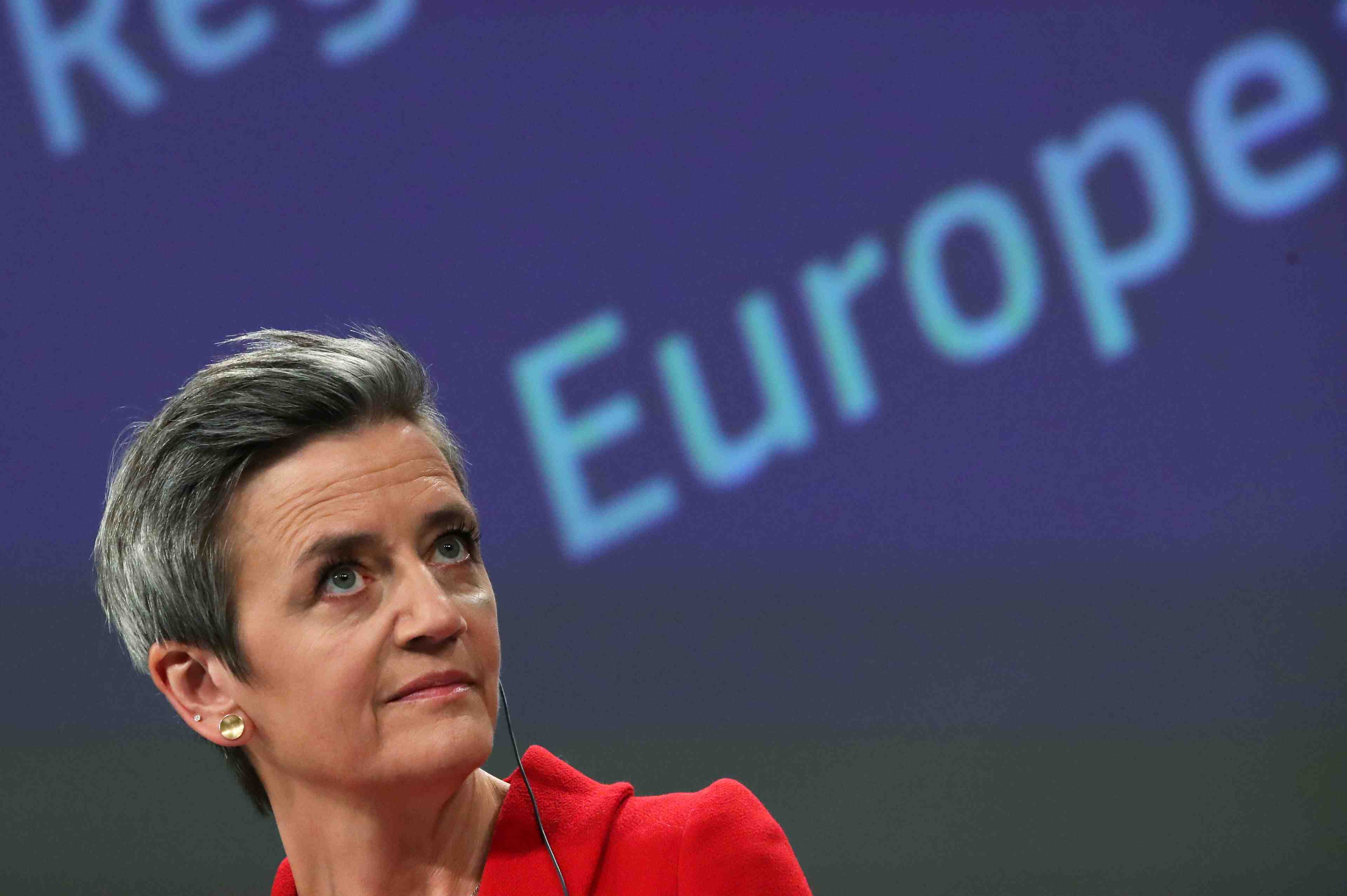 L'eu devoile un plan de reduction de sa dependance aux fournisseurs etrangers