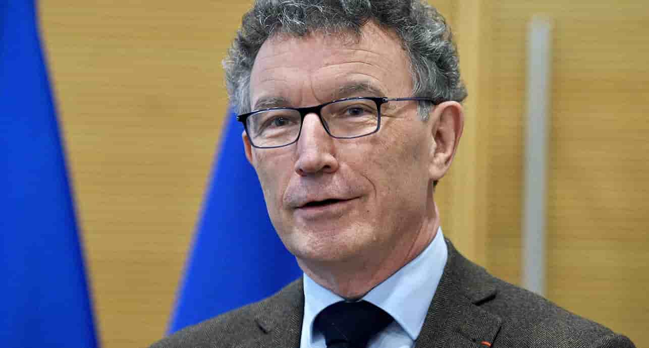 Franck Leroy soutient le mouvement de décentralisation porté par Sébastien Lecornu.