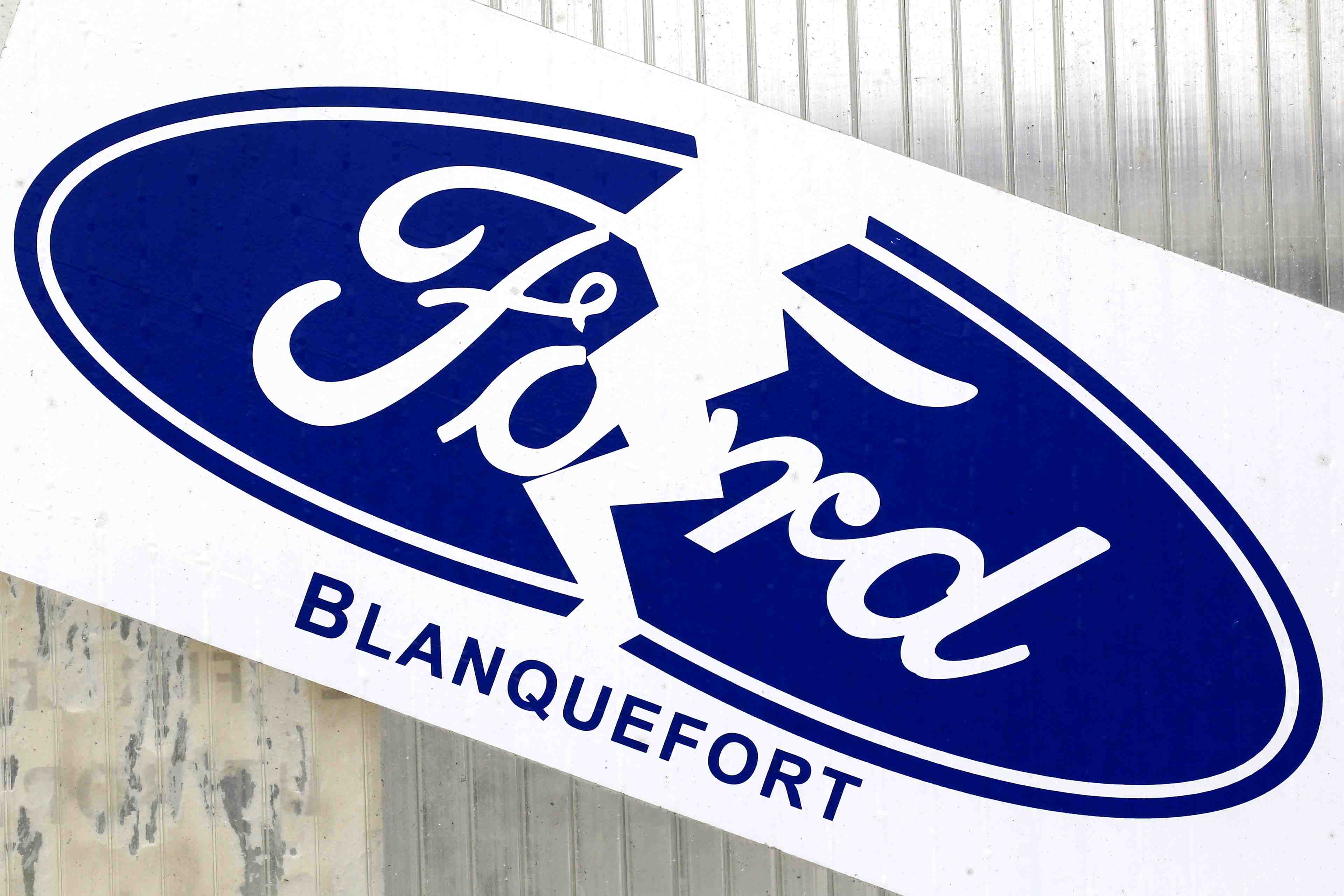 Ford a viole ses engagements sur l'emploi a blanquefort, dit la justice