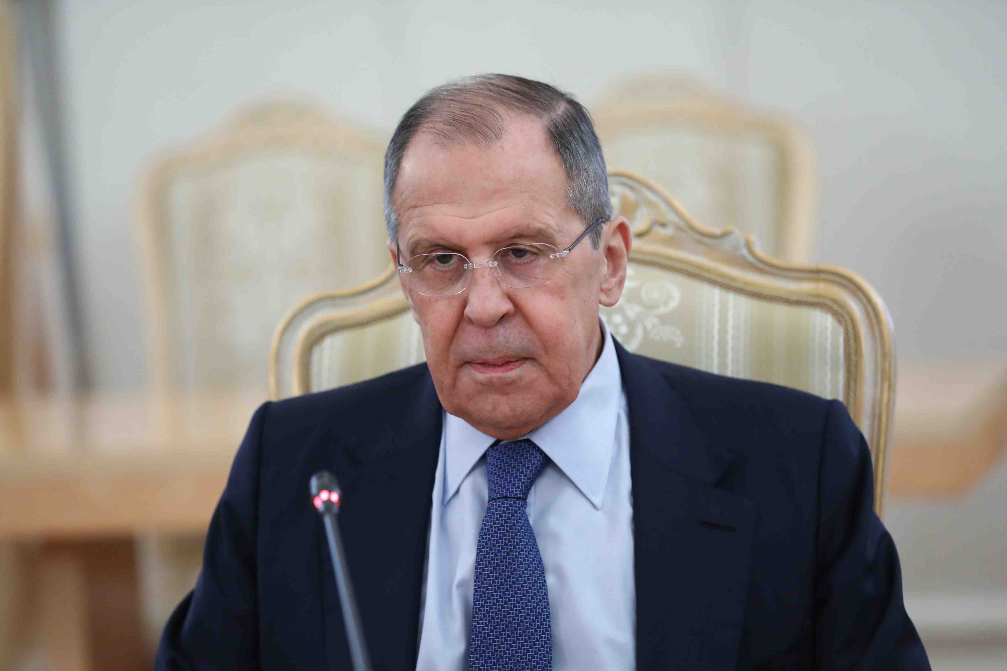 La russie, en represailles aux usa, exige le depart de 10 diplomates americains