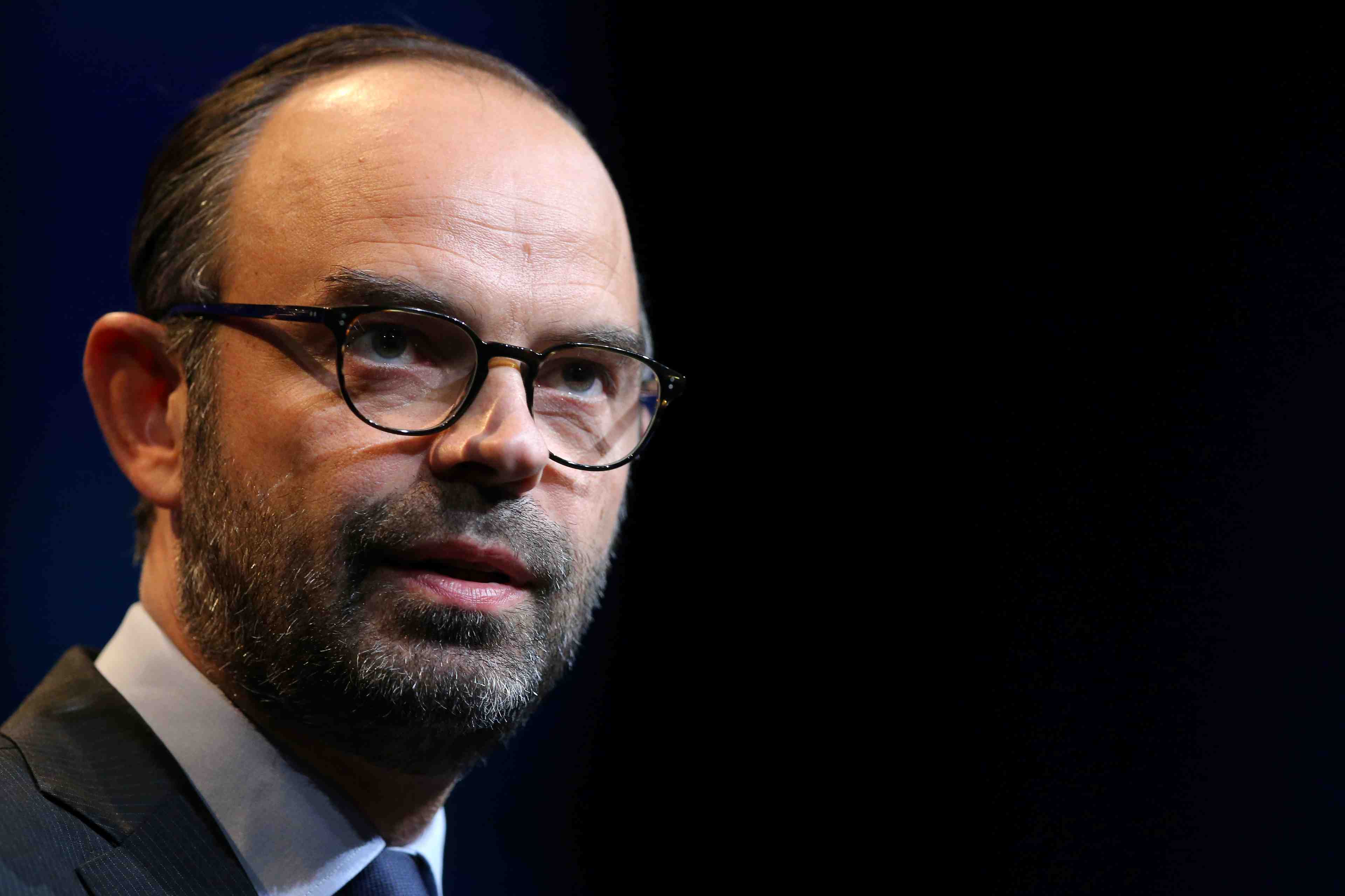 Philippe presente son plan contre les deserts medicaux