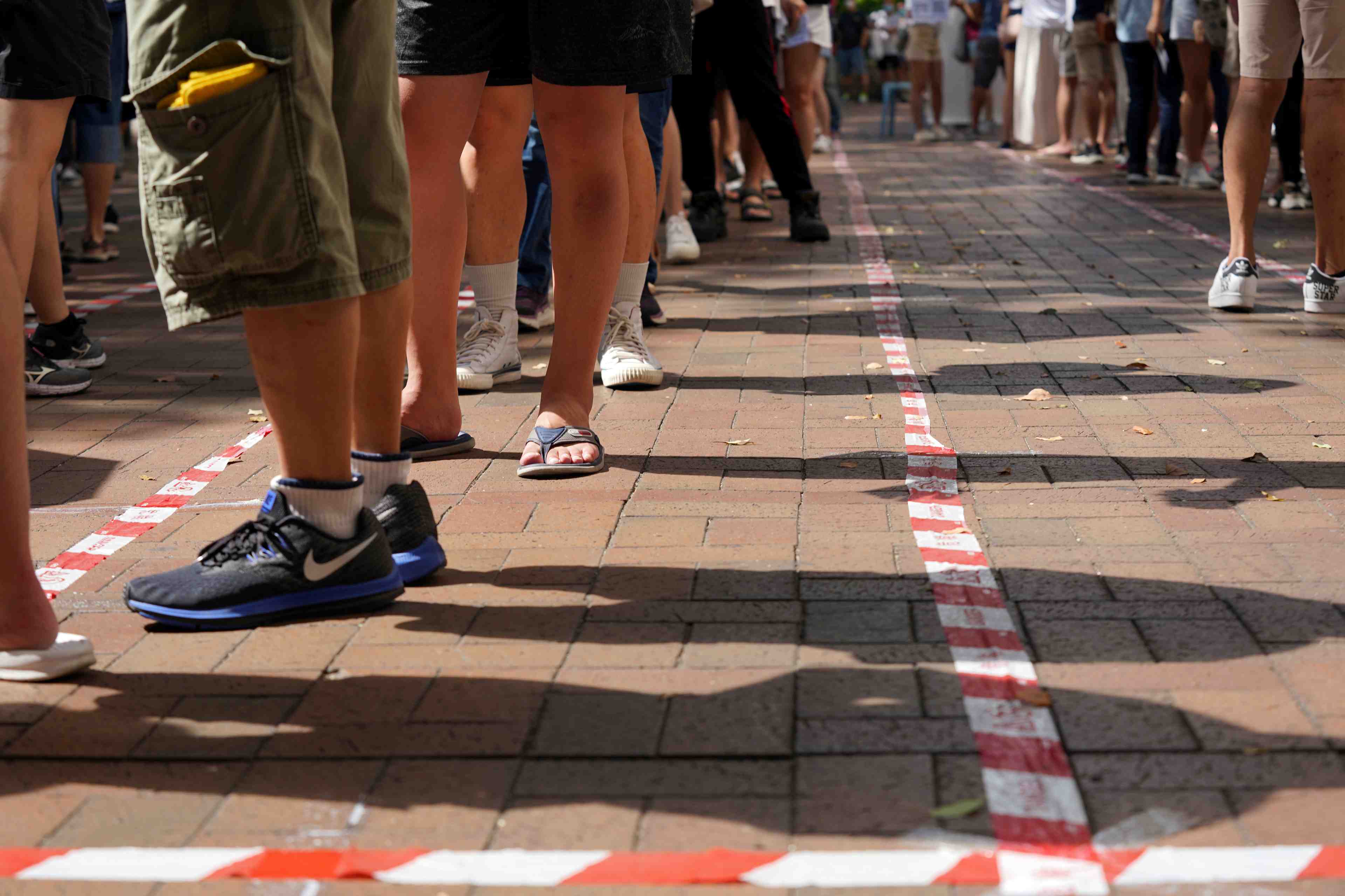 Coronavirus: hong kong signale 52 nouveaux cas, en majorite des contaminations locales