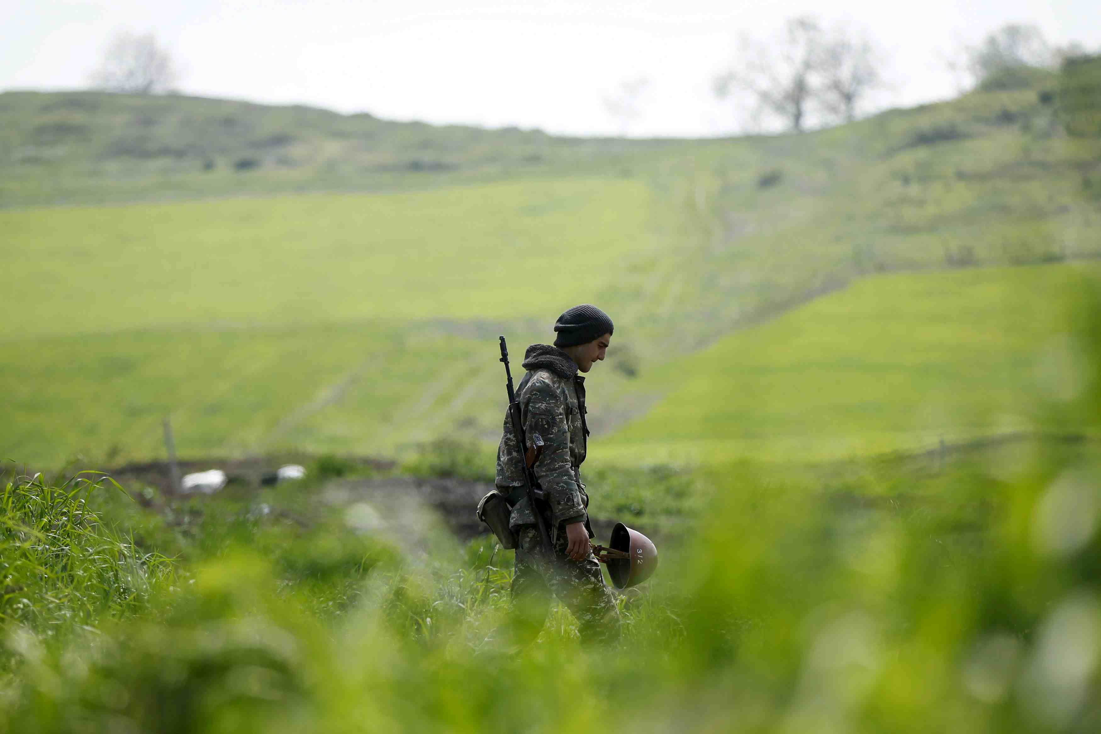 Accrochages a la frontiere armenie-azerbaidjan, des morts et des blesses