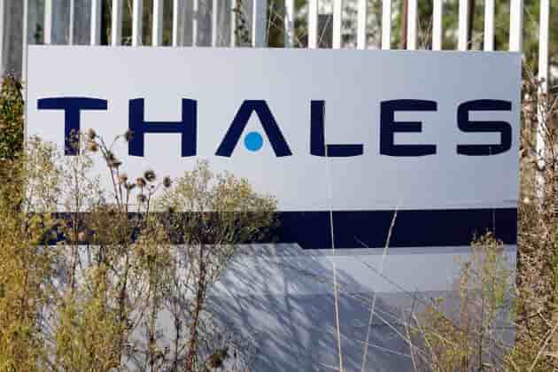 Thales Pont Audemer Réindustrialisation
