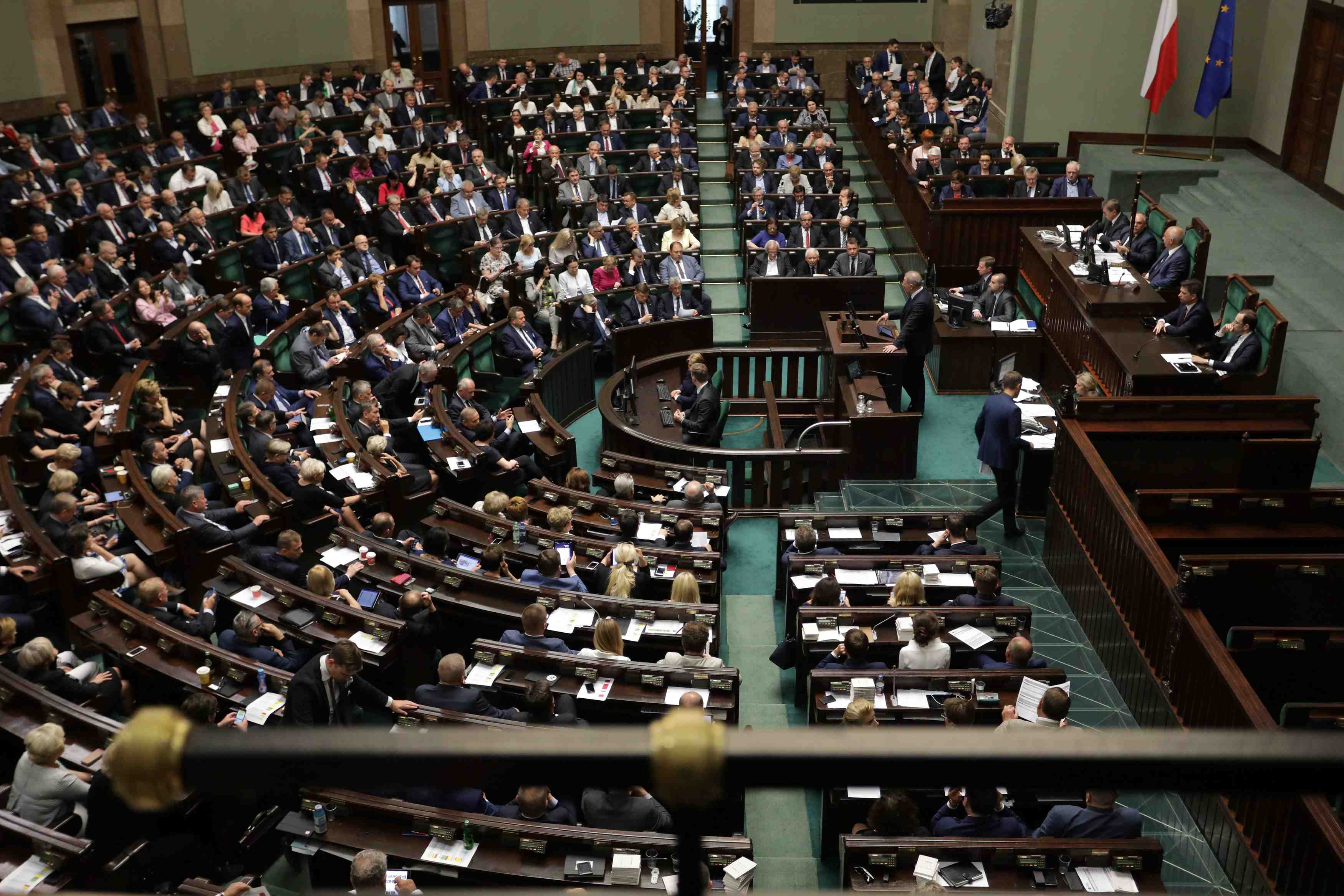 La diete polonaise adopte le projet de loi sur la cour supreme