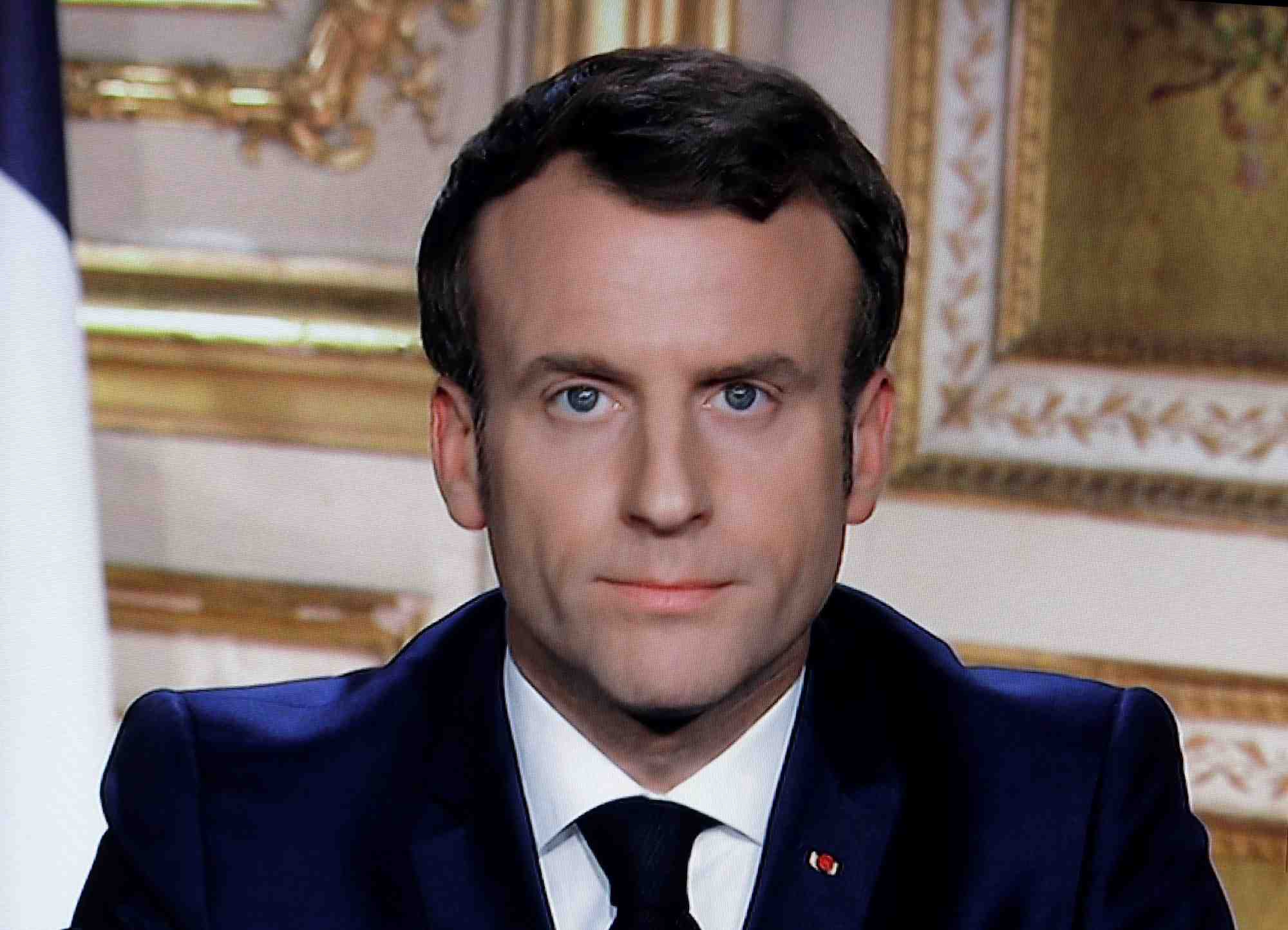 "L'épidémie n'est pas encore maîtrisée, nous devons donc poursuivre nos efforts et continuer d'appliquer les règles", a déclaré le chef de l'Etat.