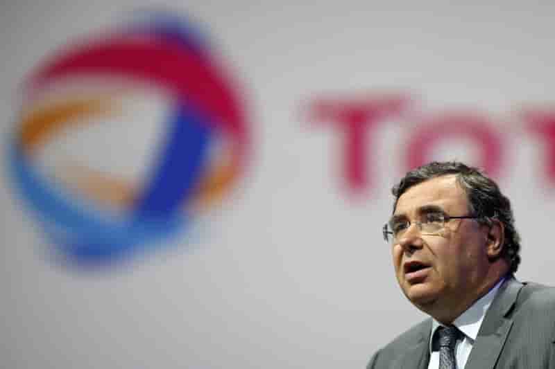 Iran: total redit qu'il etudiera les options en cas de sanctions us