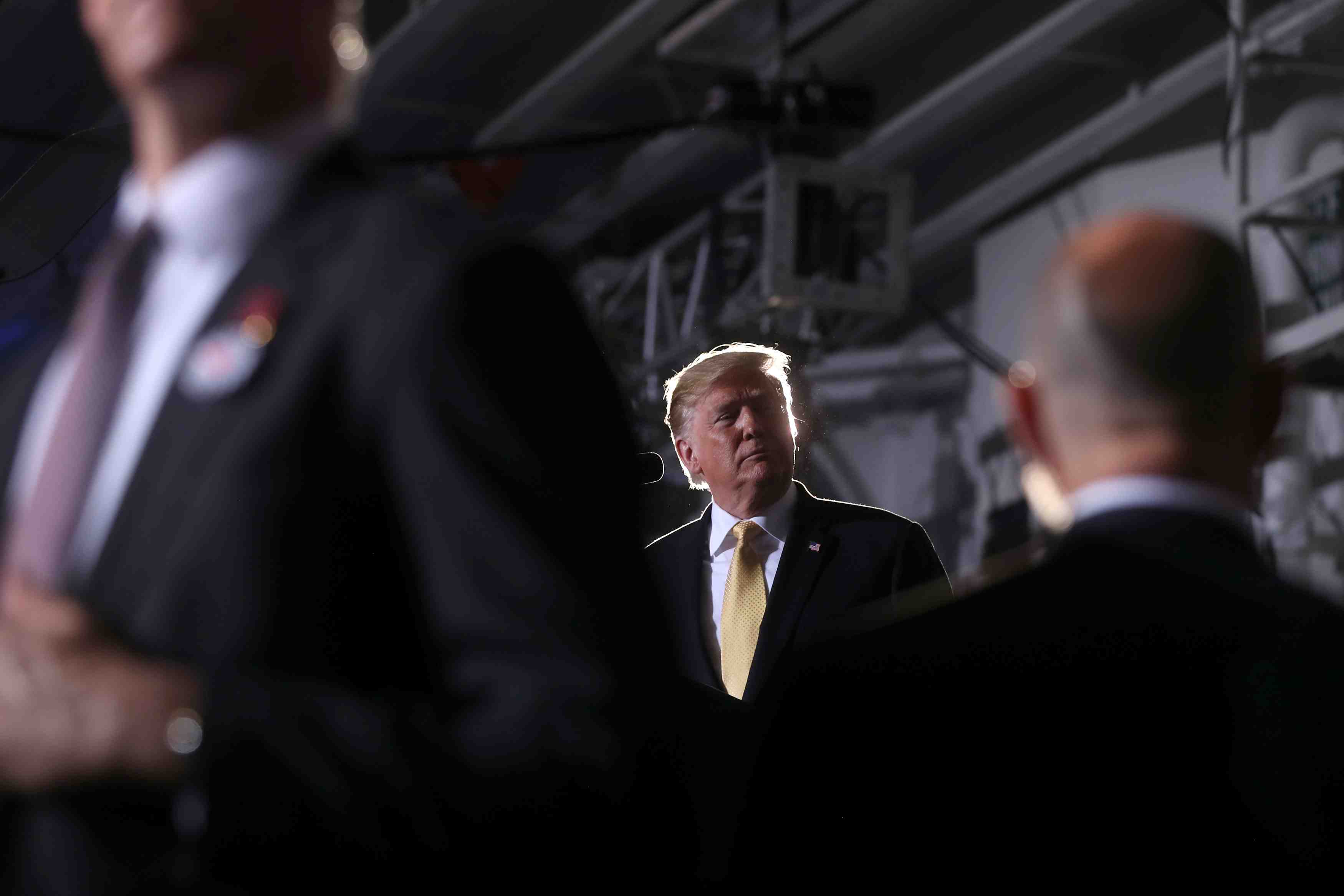 Trump voit dans l'armee japonaise un soutien pour les usa en asie