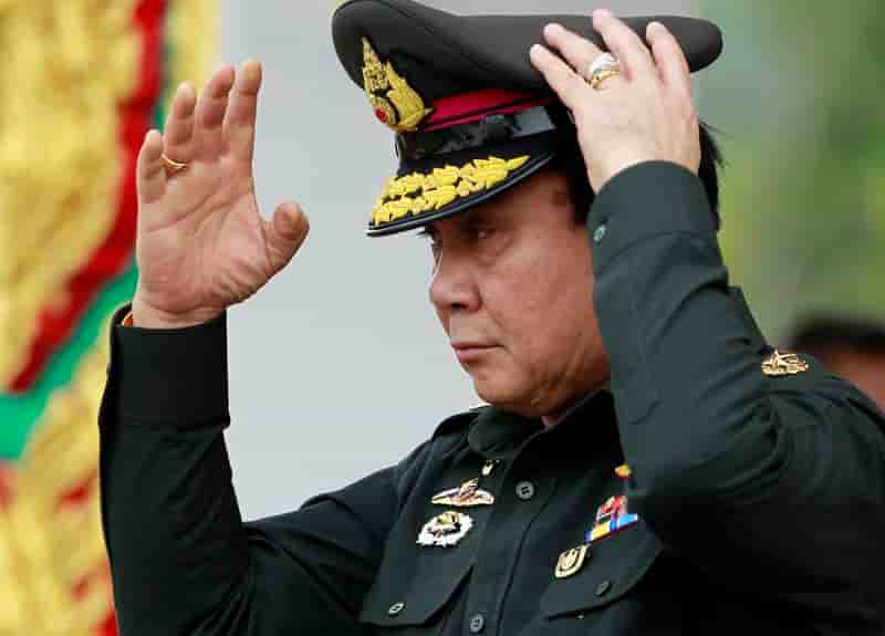 Le roi de Thaïlande valide la nomination du chef de la junte