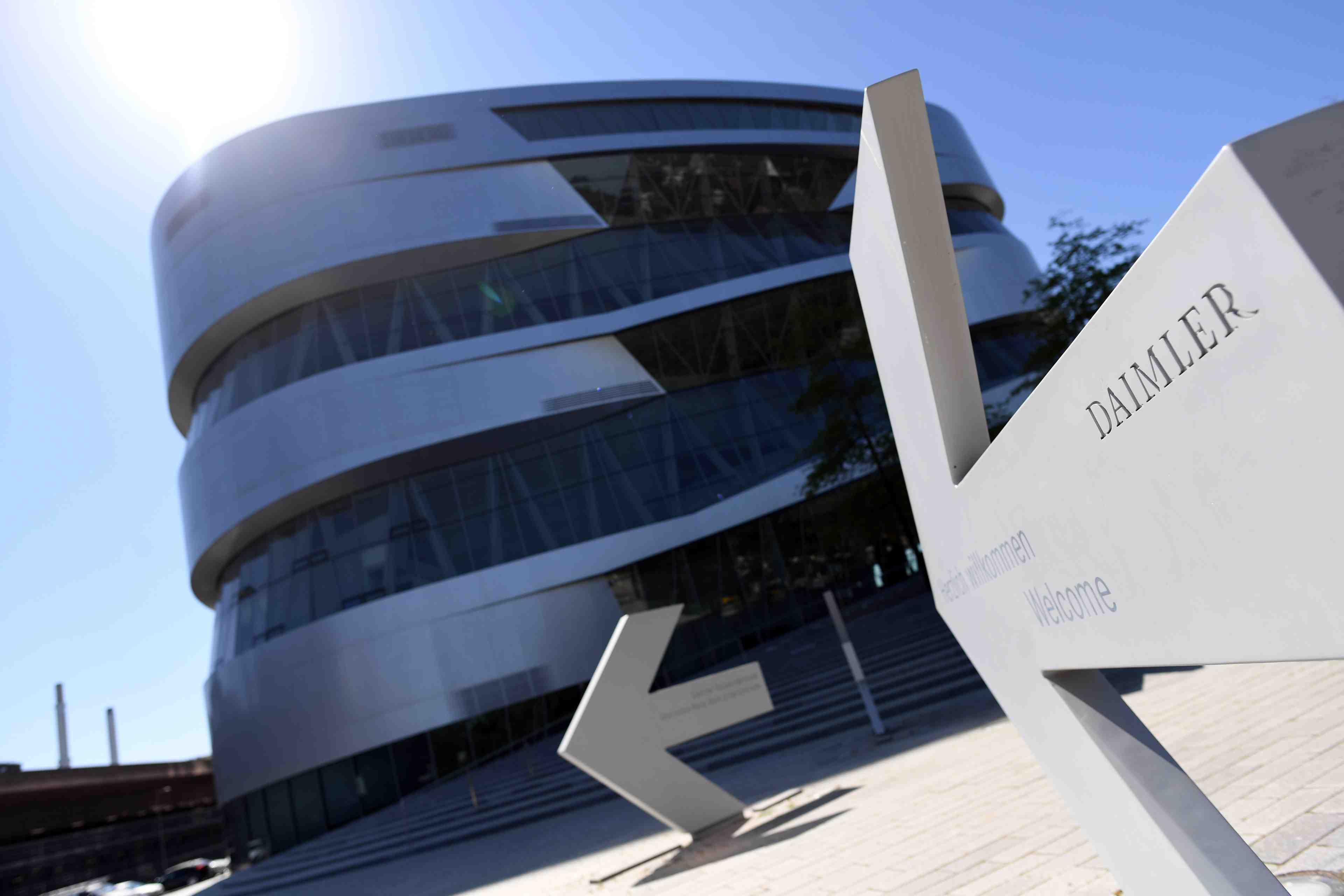Le coronavirus fait chuter de 69% le benefice de daimler au t1