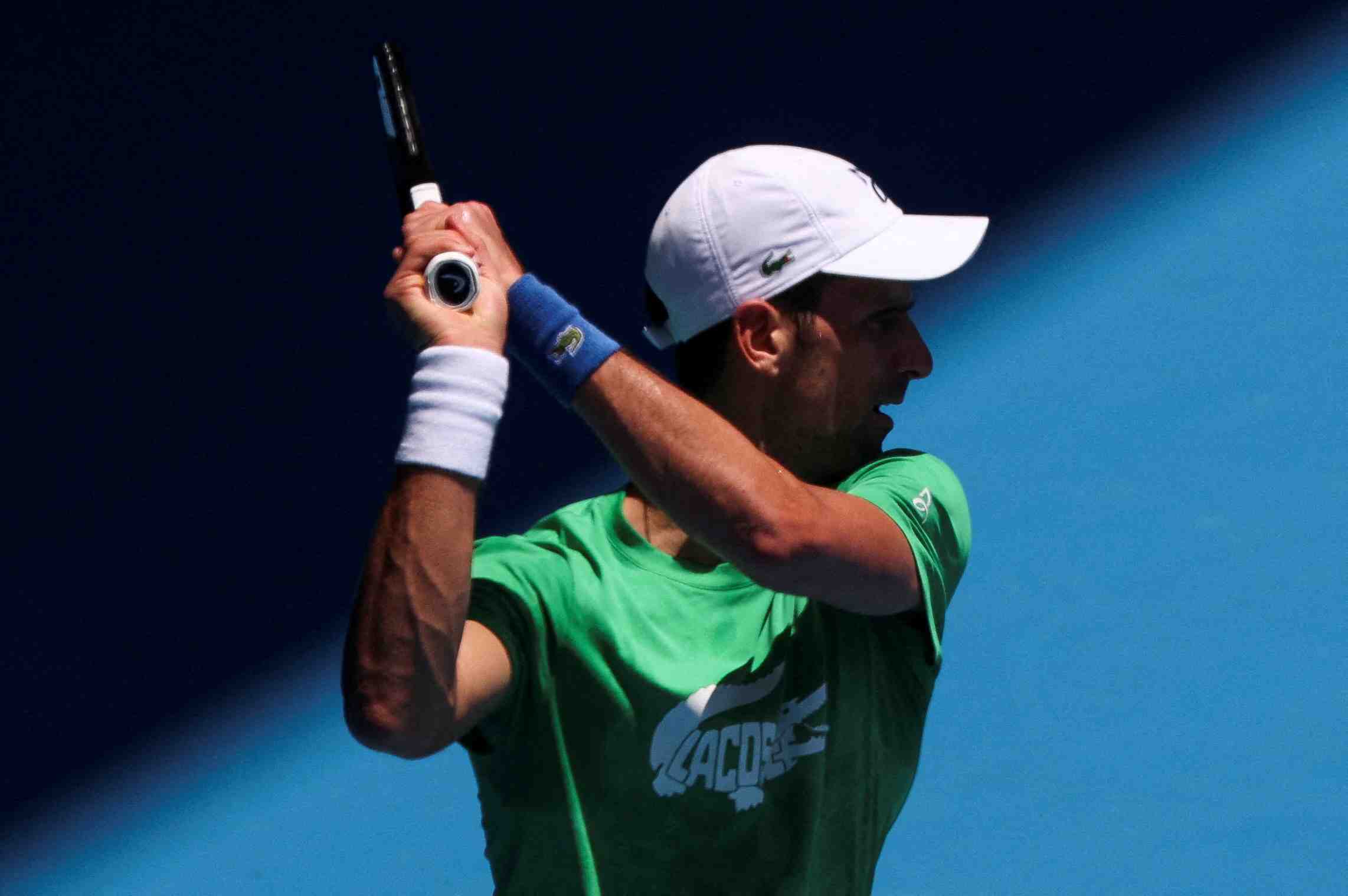 Djokovic confirme a l'open d'australie malgre l'incertitude sur son visa